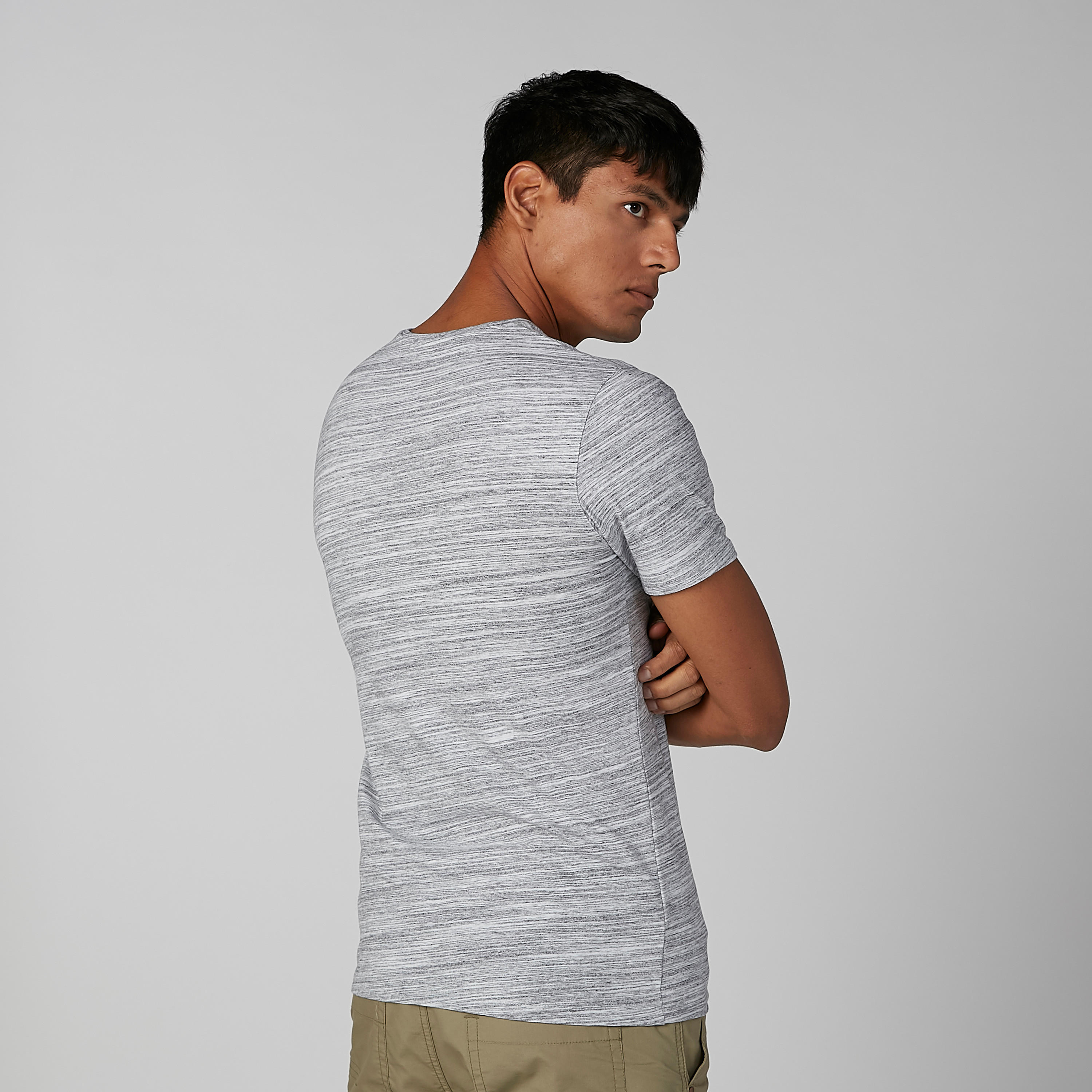 تيشيرت بياقة V وأكمام قصيرة وطبعات-men-clothing-tshirtsandpolos-tshirts-image-4