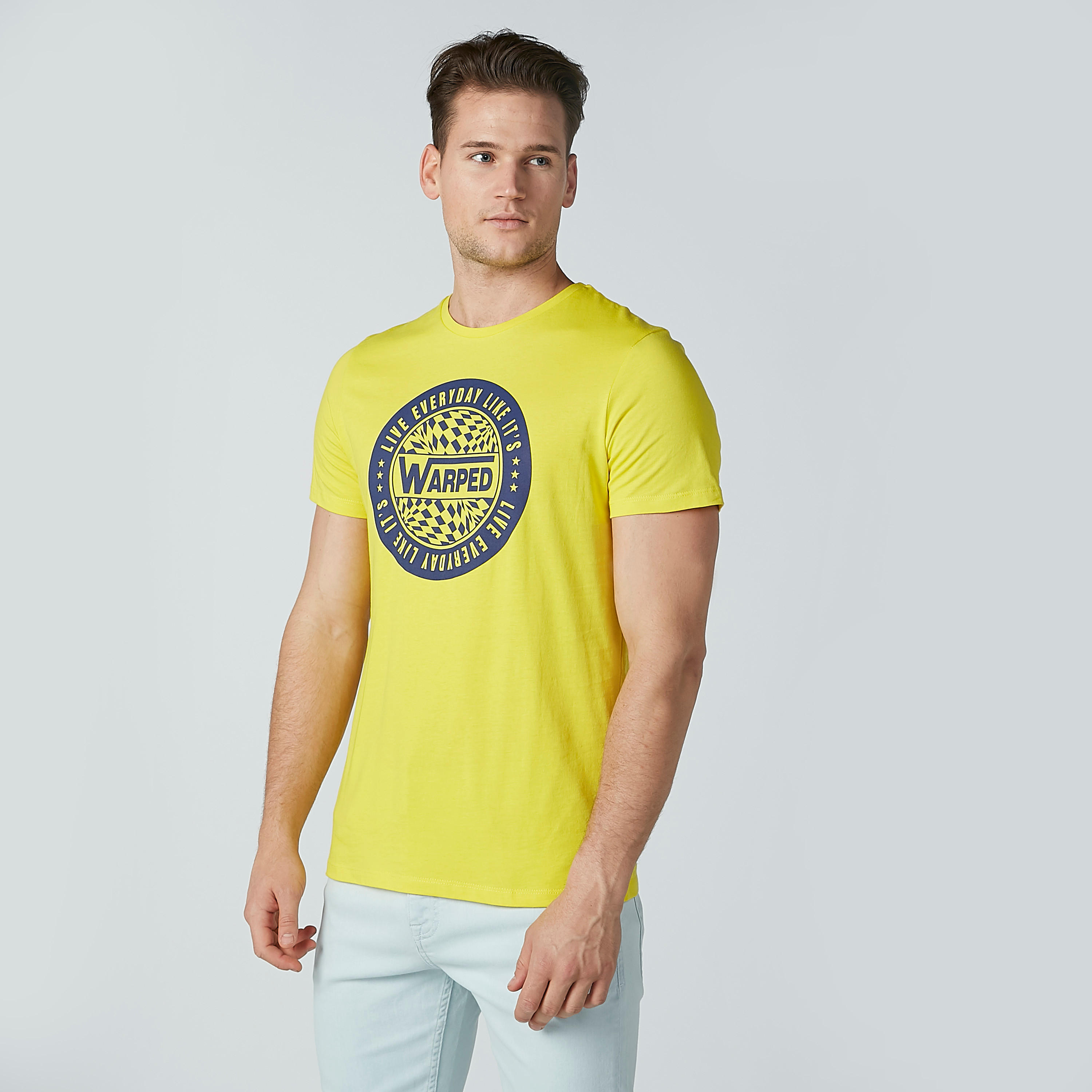تيشيرت بياقة مستديرة وأكمام قصيرة وطبعات-men-clothing-tshirtsandpolos-tshirts-image-1