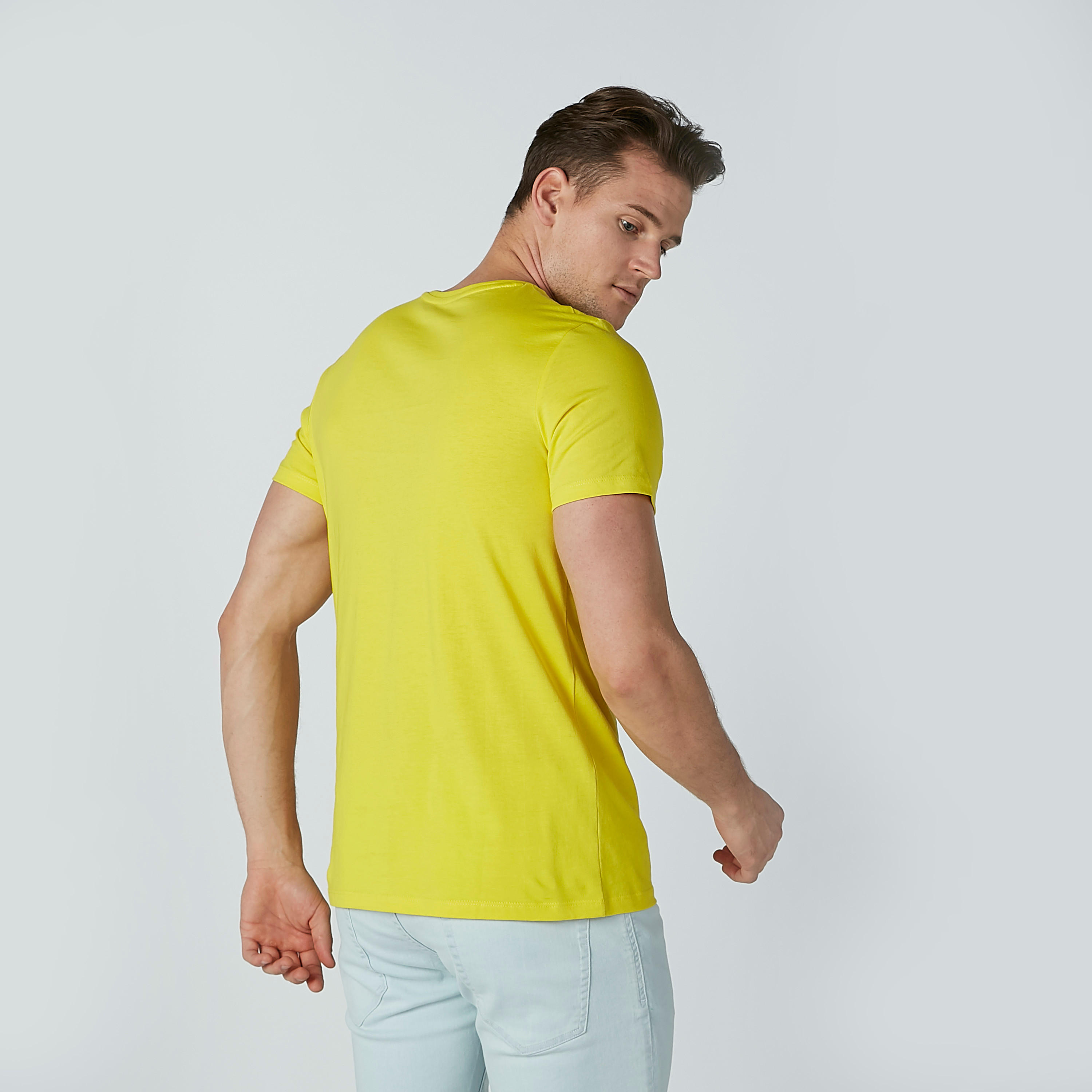 تيشيرت بياقة مستديرة وأكمام قصيرة وطبعات-men-clothing-tshirtsandpolos-tshirts-image-4
