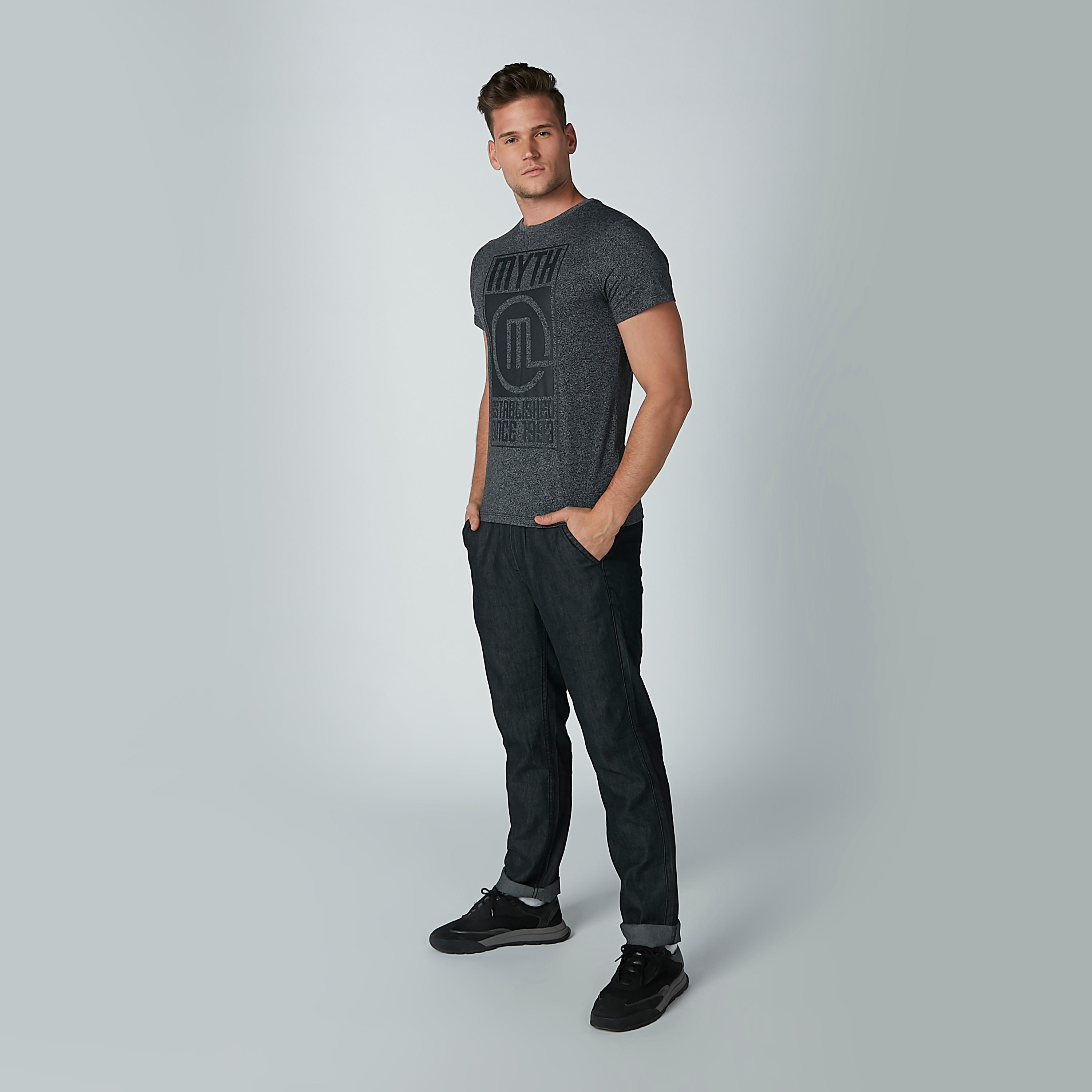 تيشيرت بطبعات وياقة مستديرة وأكمام قصيرة-men-clothing-tshirtsandpolos-tshirts-image-1