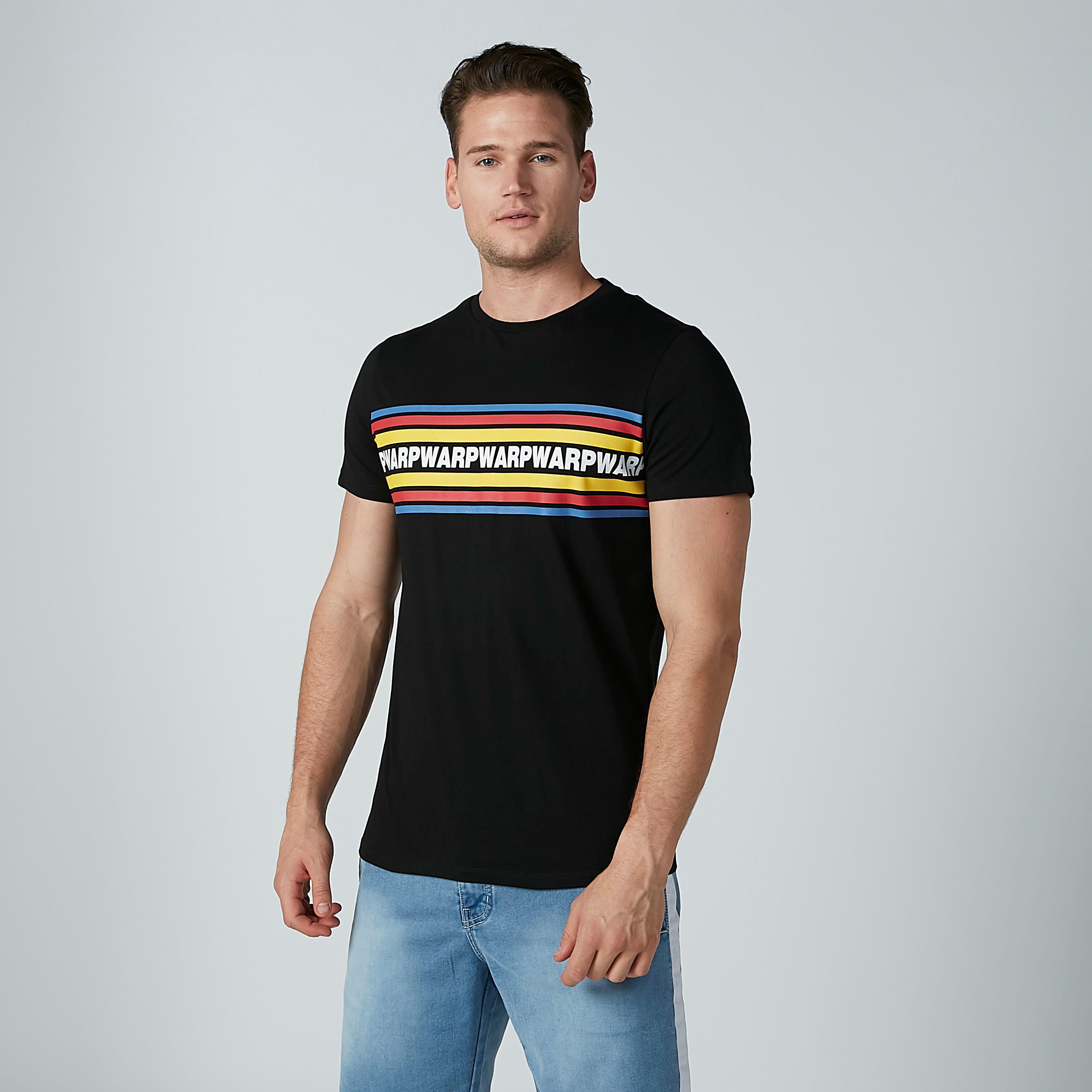 تيشيرت بياقة مستديرة وأكمام قصيرة وطبعات-men-clothing-tshirtsandpolos-tshirts-image-2
