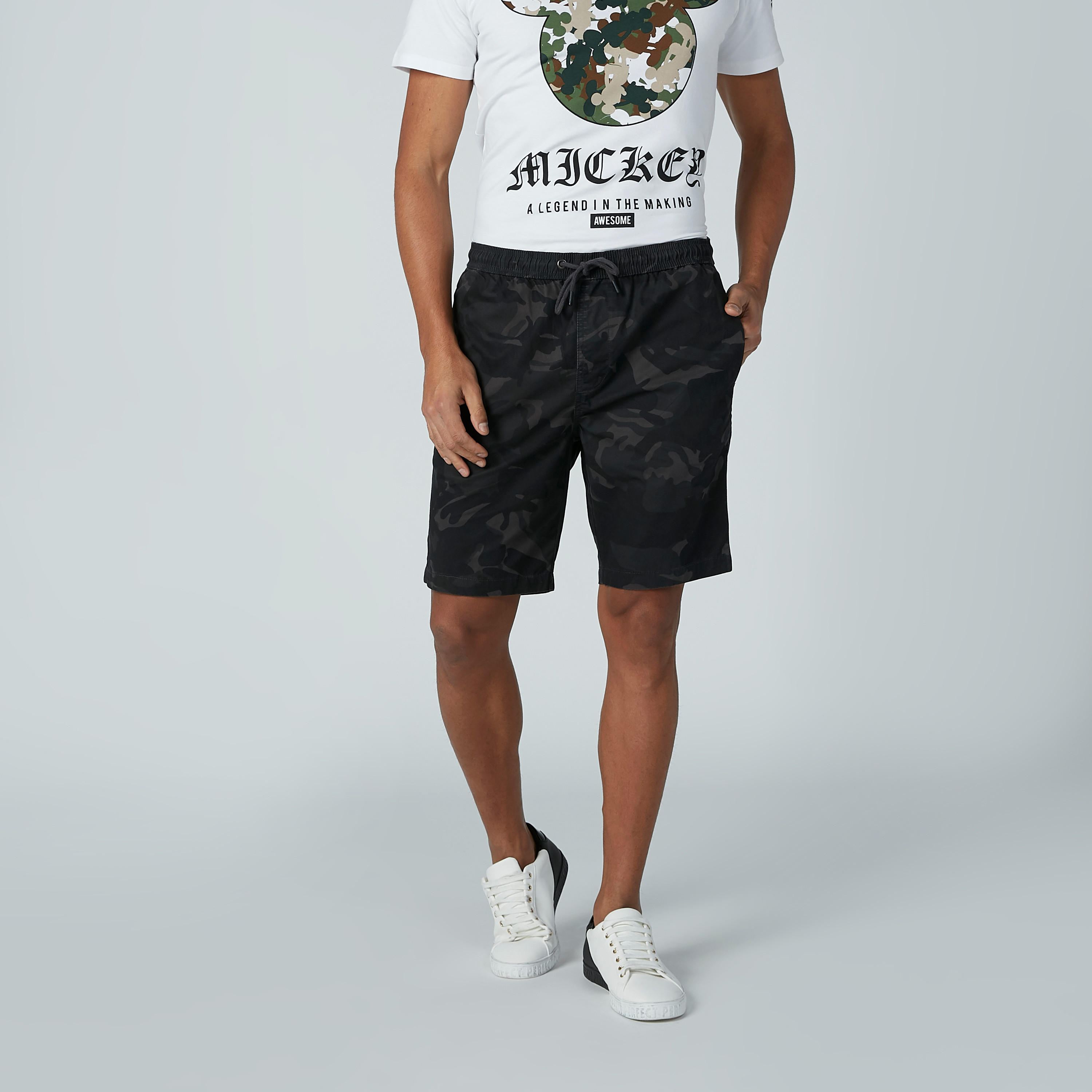 شورت بجيوب ورباط وطبعات-men-clothing-bottoms-shorts-image-1