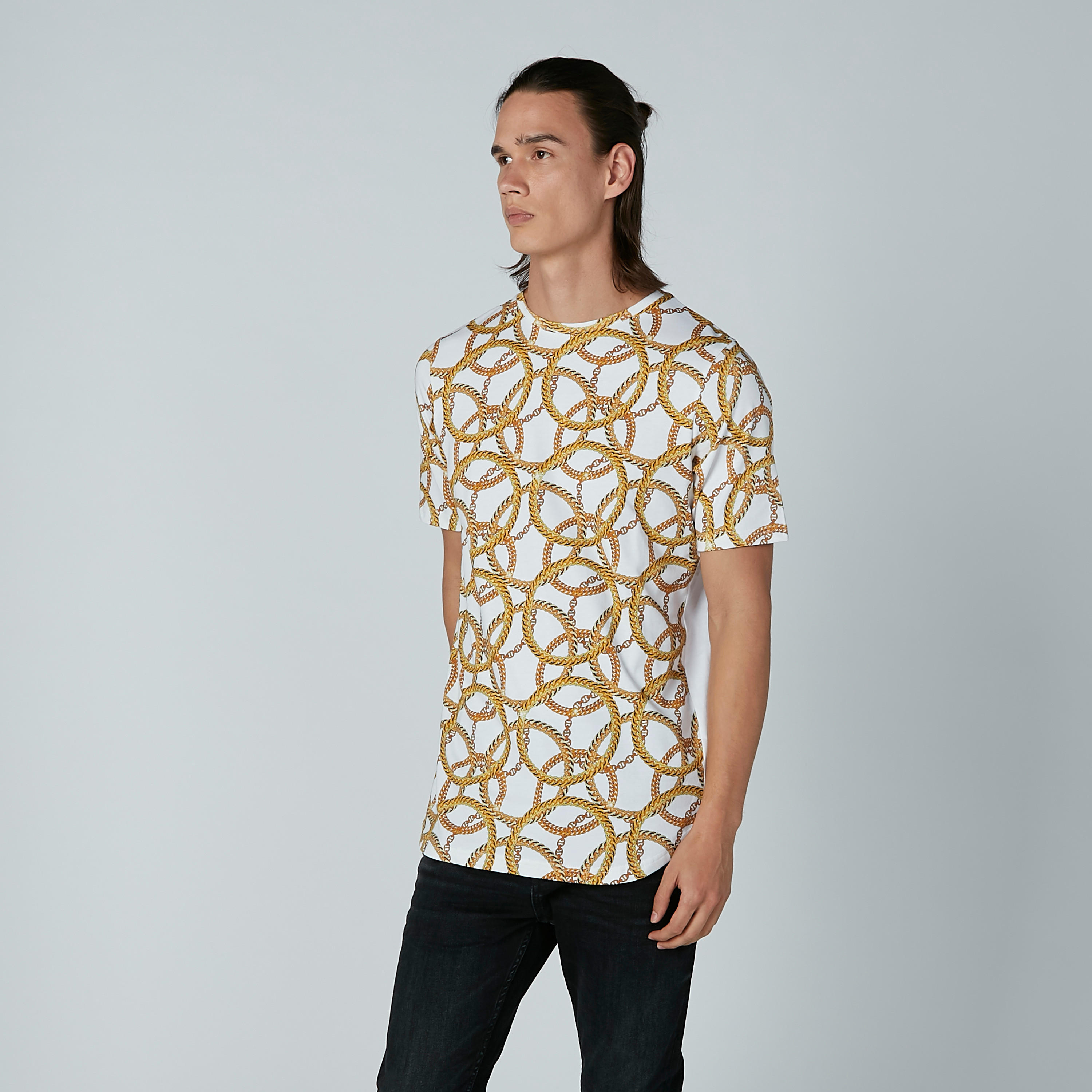 تيشيرت بياقة مستديرة وأكمام قصيرة وطبعات-men-clothing-tshirtsandpolos-tshirts-image-1