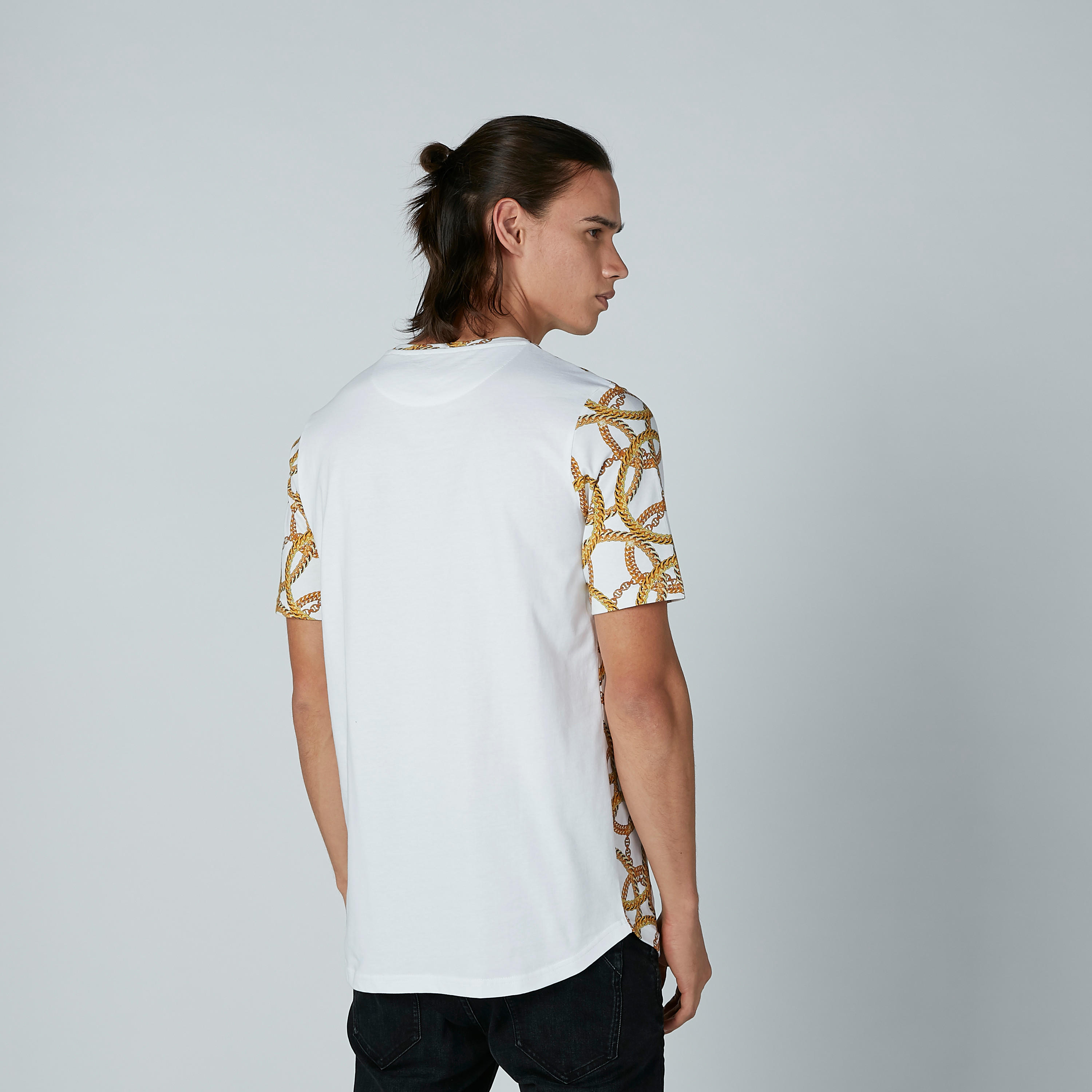 تيشيرت بياقة مستديرة وأكمام قصيرة وطبعات-men-clothing-tshirtsandpolos-tshirts-image-4