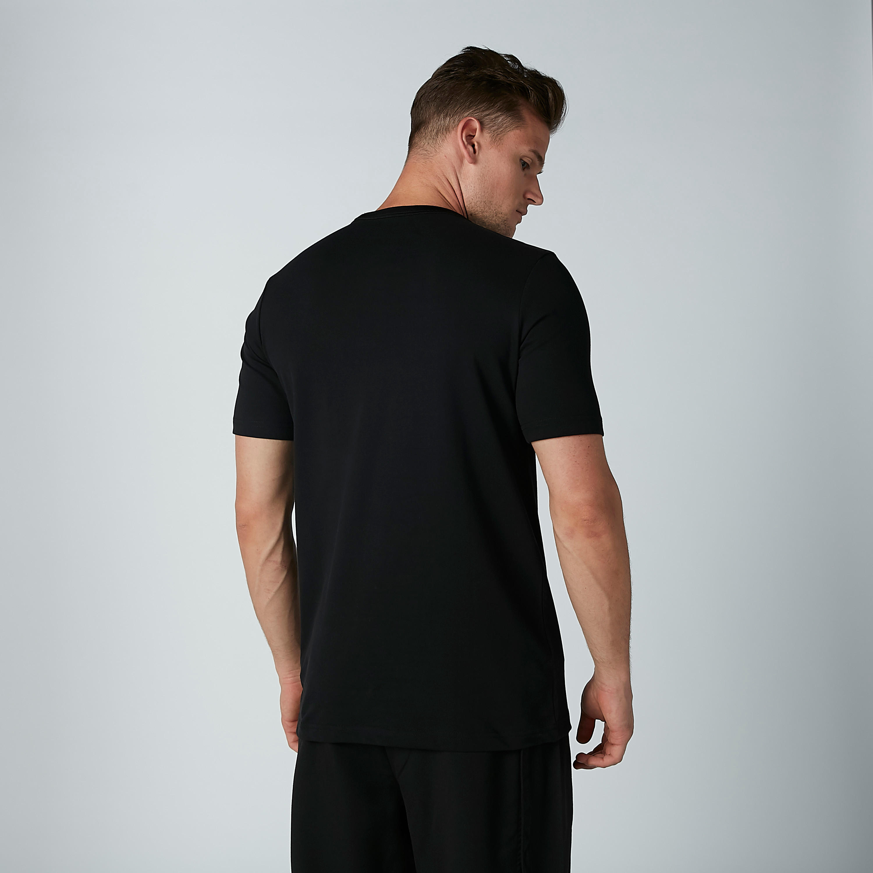 تيشيرت بطبعات وياقة مستديرة وأكمام قصيرة-men-clothing-tshirtsandpolos-tshirts-image-5