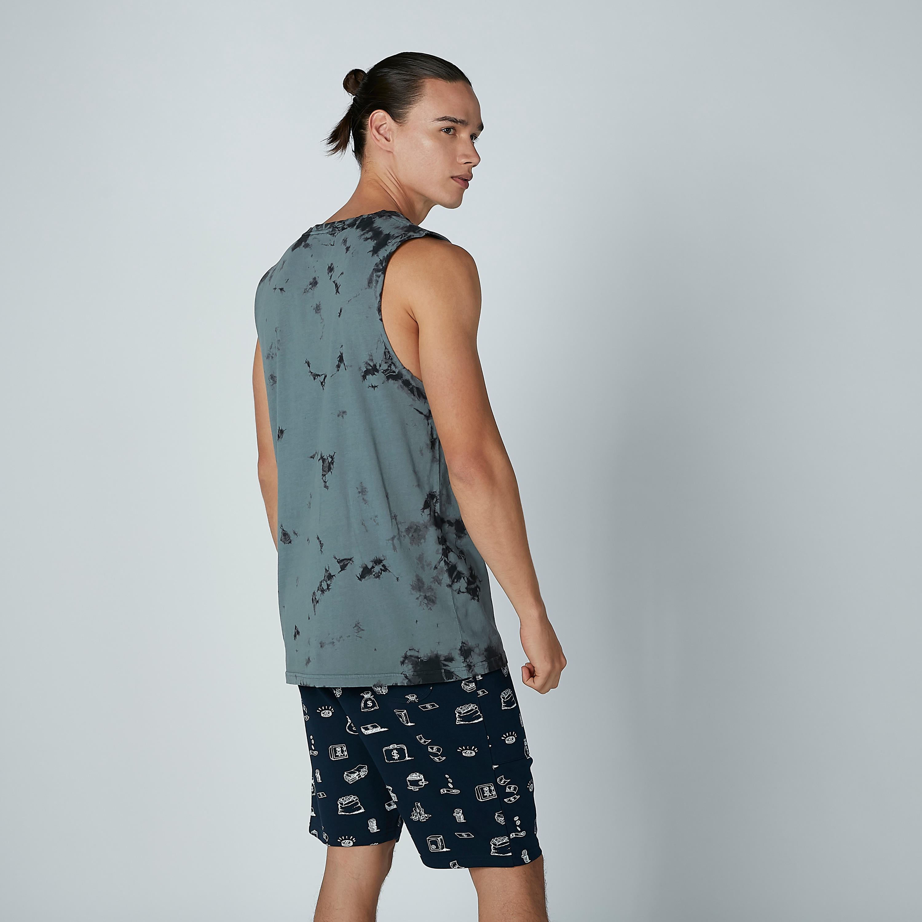 تيشيرت دون أكمام بياقة مستديرة وطبعات-men-clothing-tshirtsandpolos-tshirts-image-5