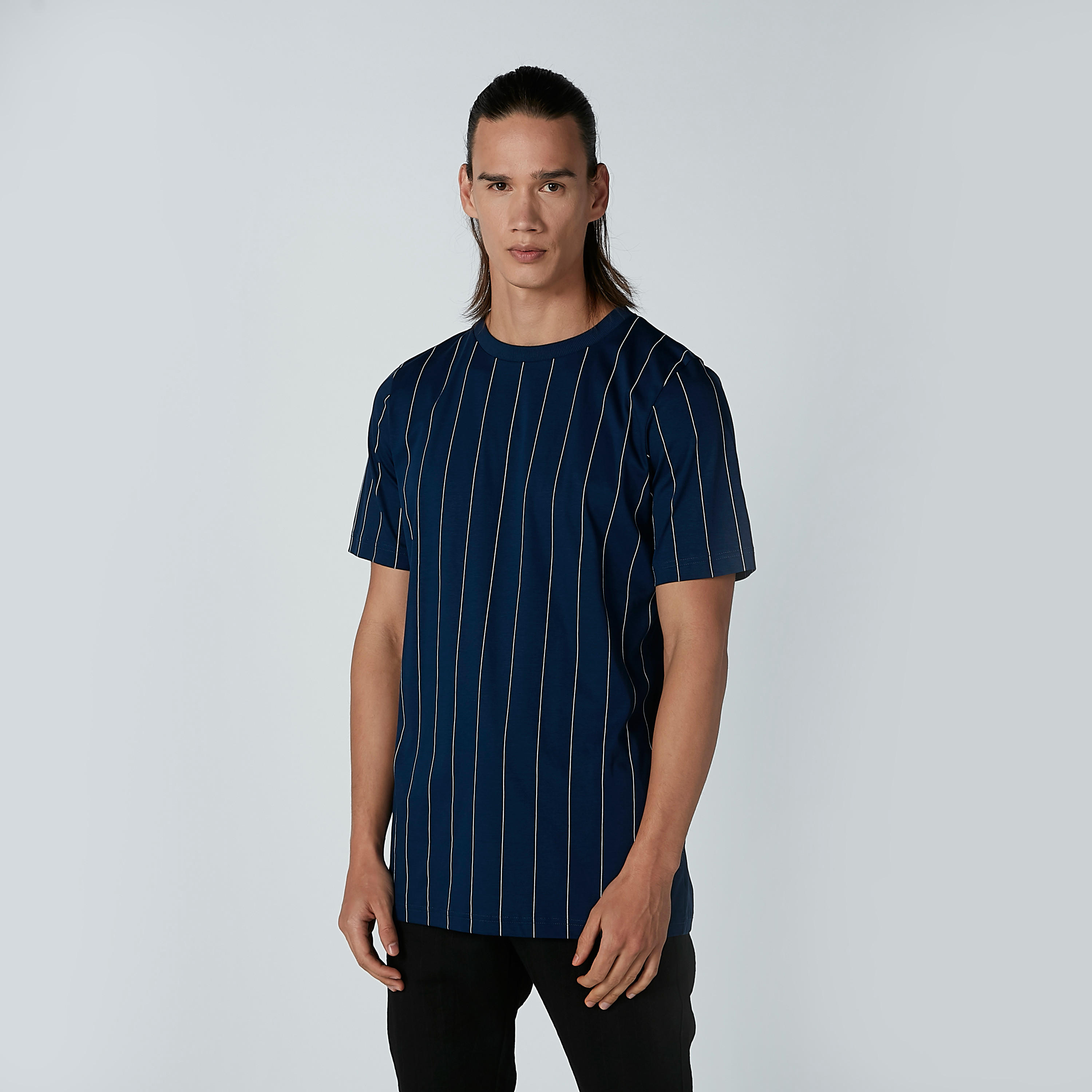 تيشيرت مقلّم بياقة مستديرة وأكمام قصيرة-men-clothing-tshirtsandpolos-tshirts-image-1
