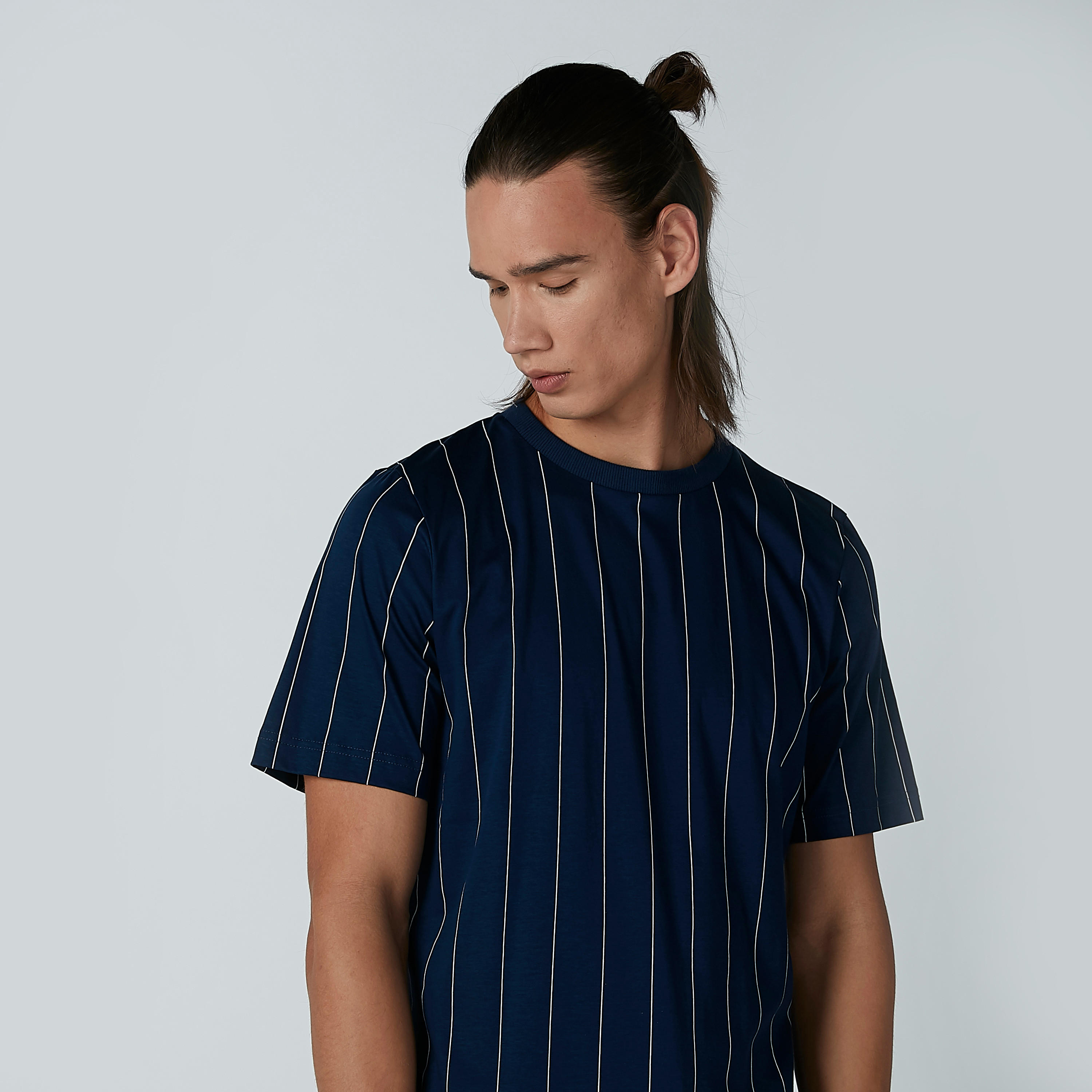 تيشيرت مقلّم بياقة مستديرة وأكمام قصيرة-men-clothing-tshirtsandpolos-tshirts-image-5