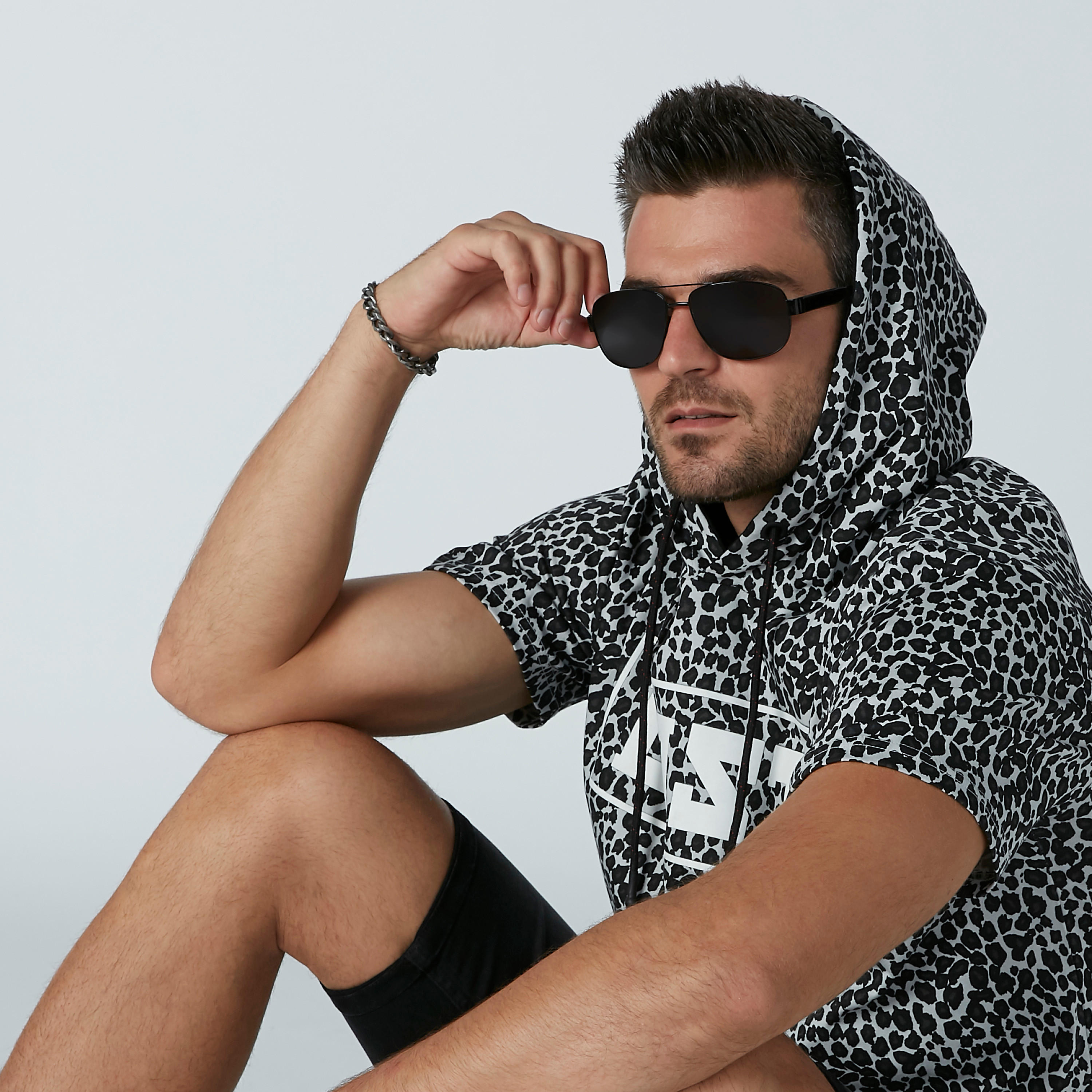 تيشيرت بأكمام قصيرة وطبعات-men-clothing-tshirtsandpolos-tshirts-image-3