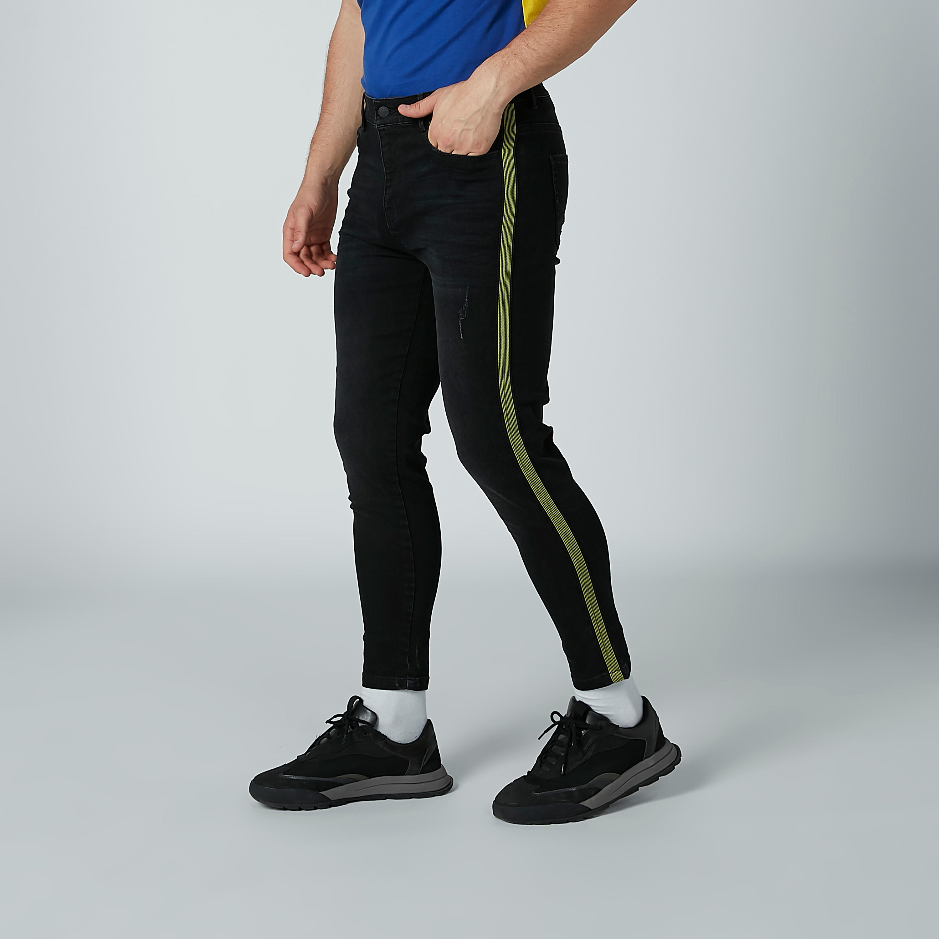 بنطال جينز ممزّق بجيوب وشريطة-men-clothing-bottoms-jeans-image-4
