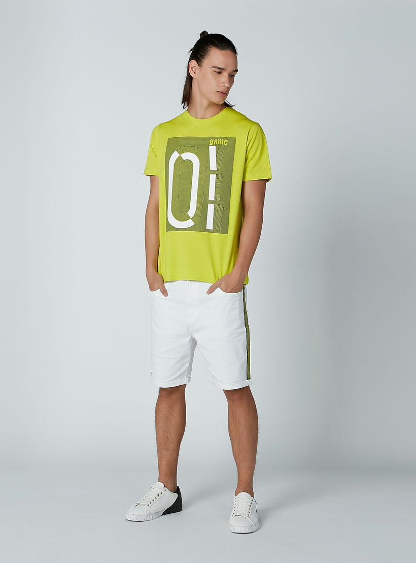 شورت دينم سادة بجيوب وشريطة-men-clothing-bottoms-shorts-image-2