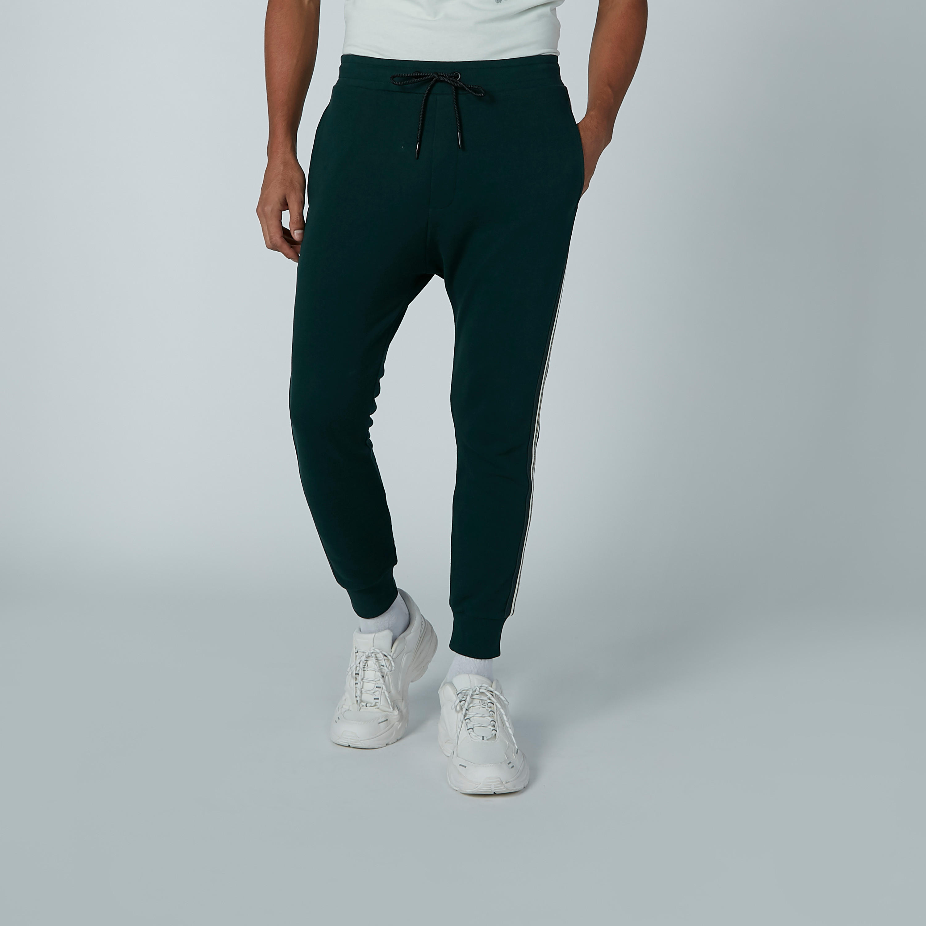 بنطال رياضي برباط وشريطة-men-clothing-bottoms-joggers-image-2