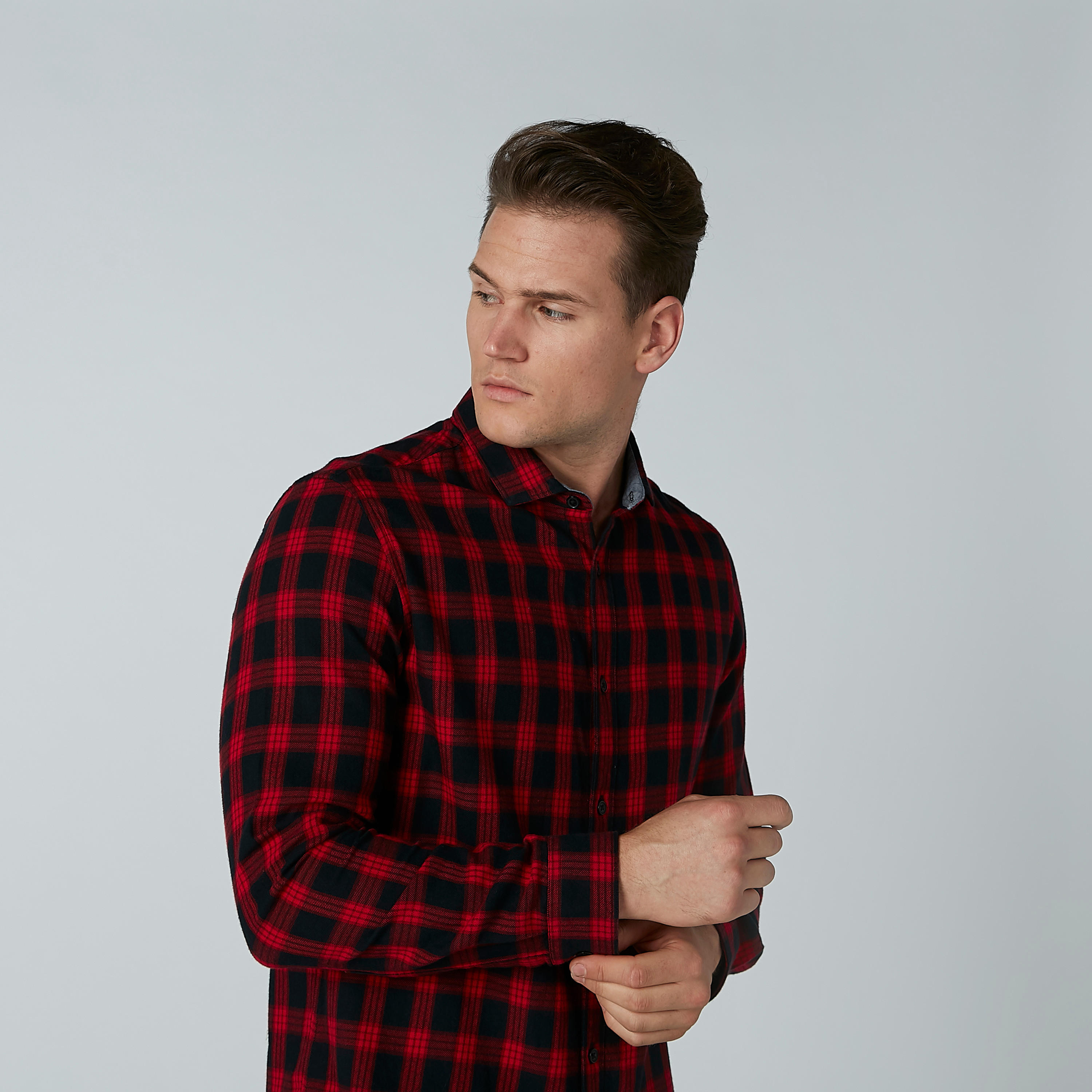 قميص كاروهات بأكمام طويلة وأزرار-men-clothing-shirts-image-1