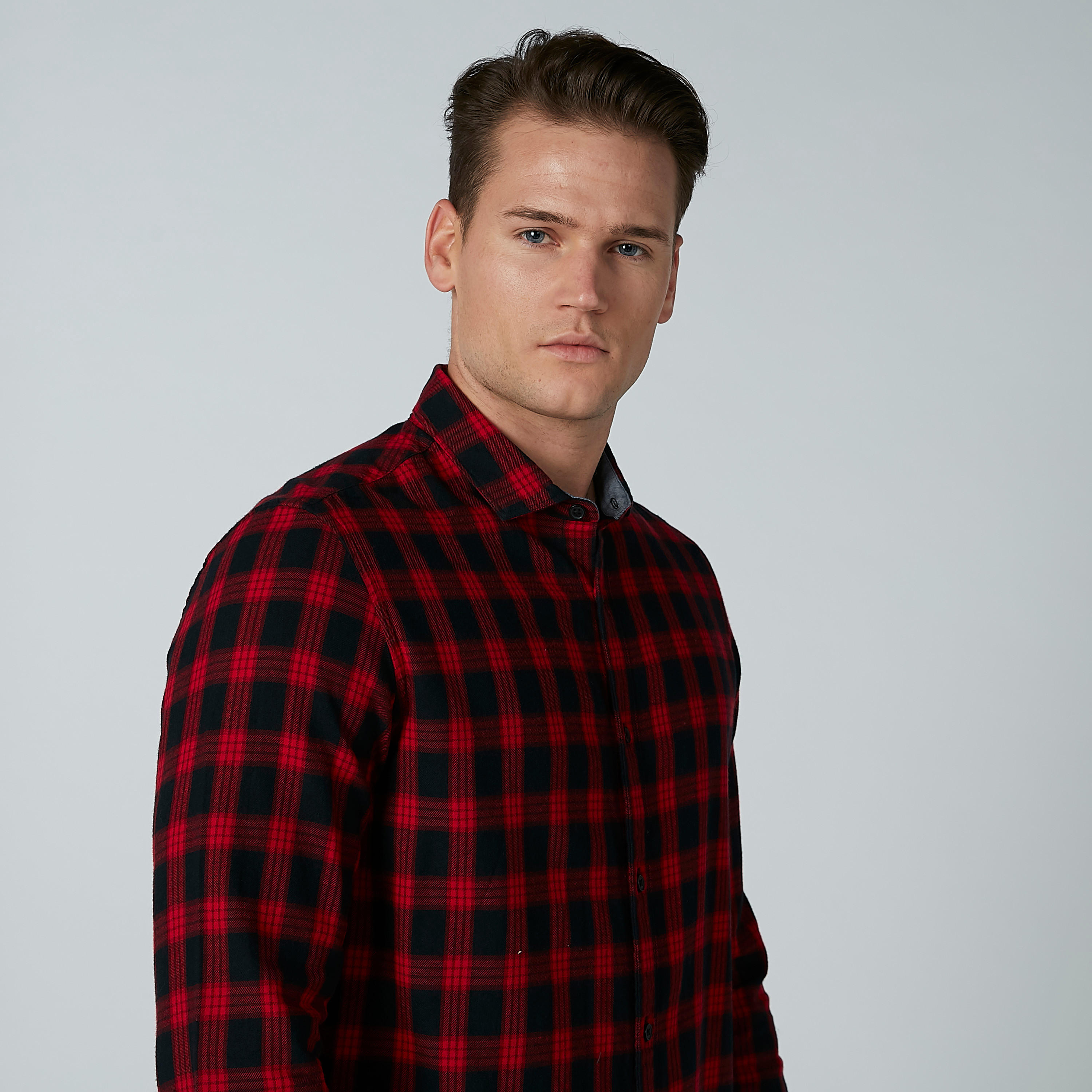 قميص كاروهات بأكمام طويلة وأزرار-men-clothing-shirts-image-3