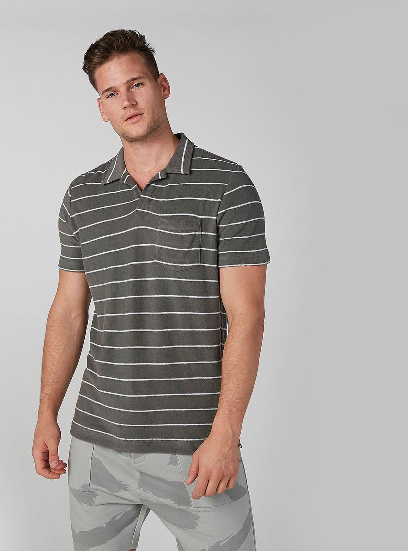 تيشيرت مقلّم بياقة بولو وأكمام قصيرة-men-clothing-tshirtsandpolos-tshirts-image-1