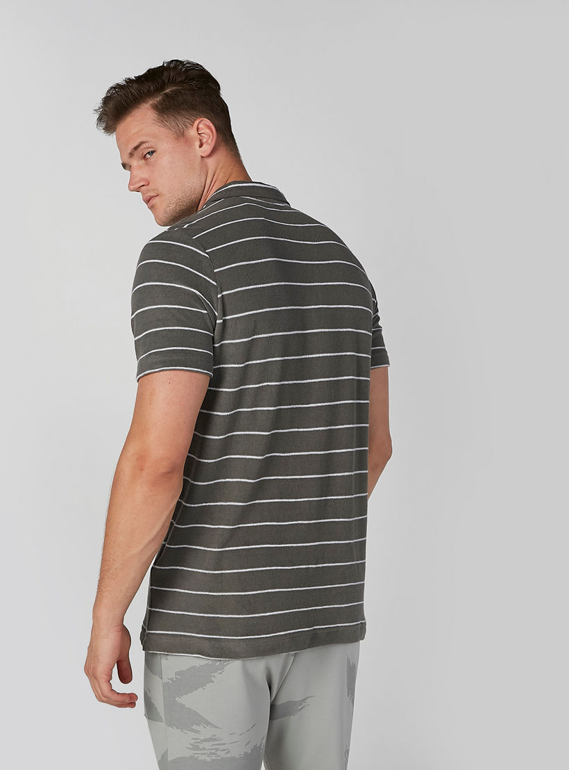 تيشيرت مقلّم بياقة بولو وأكمام قصيرة-men-clothing-tshirtsandpolos-tshirts-image-4