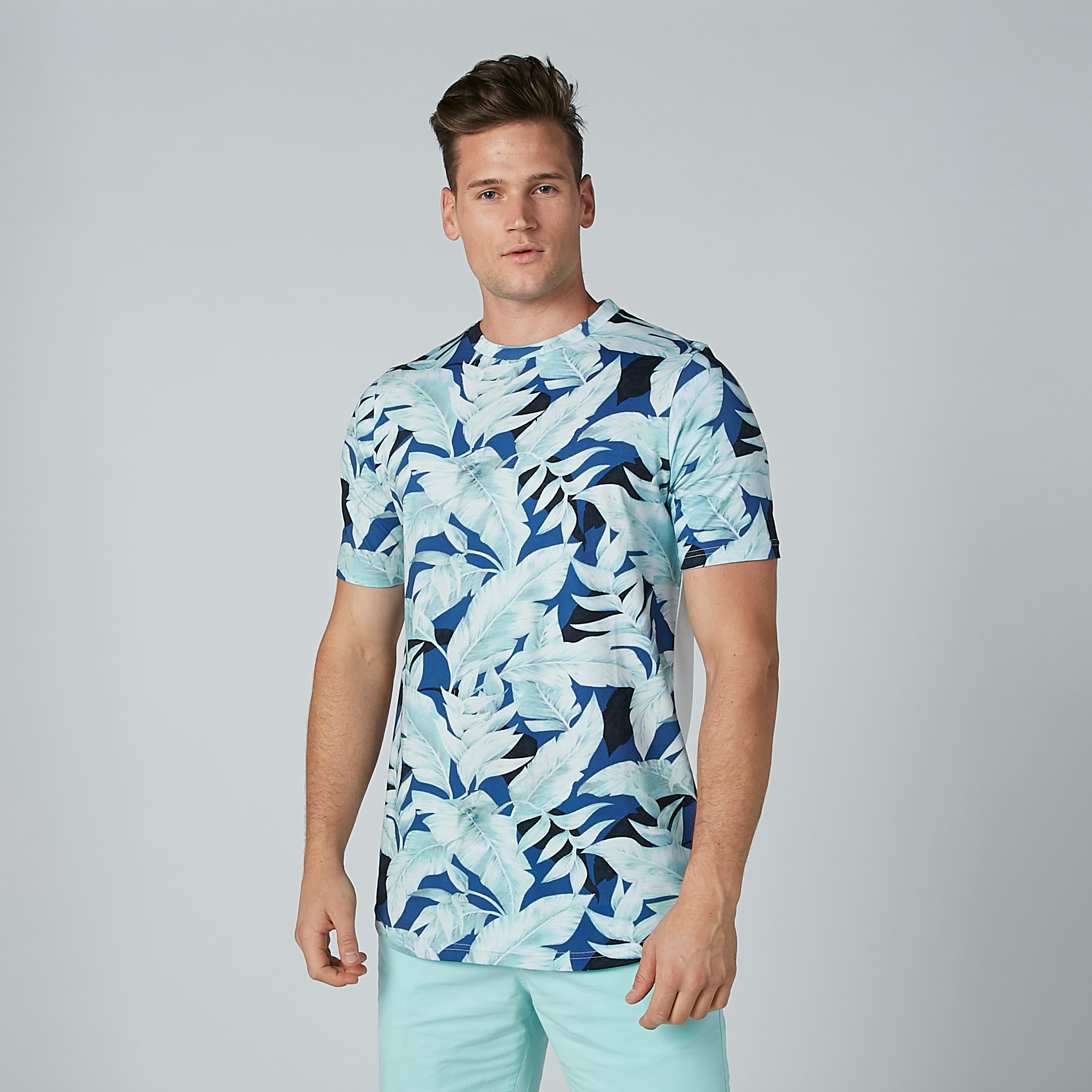 تيشيرت بياقة مستديرة وأكمام قصيرة وطبعات-men-clothing-tshirtsandpolos-tshirts-image-1