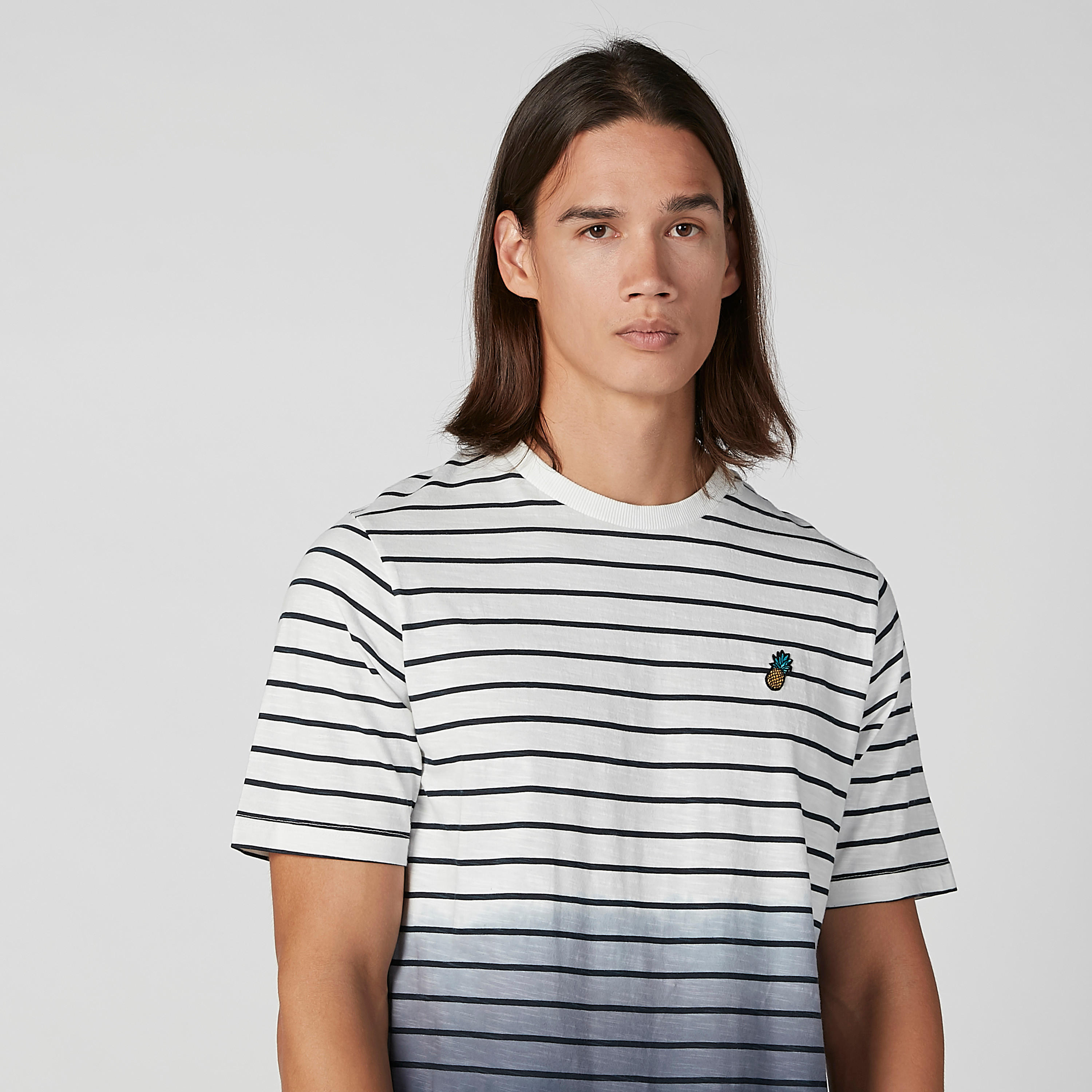 تيشيرت مقلّم بياقة مستديرة وأكمام قصيرة-men-clothing-tshirtsandpolos-tshirts-image-3