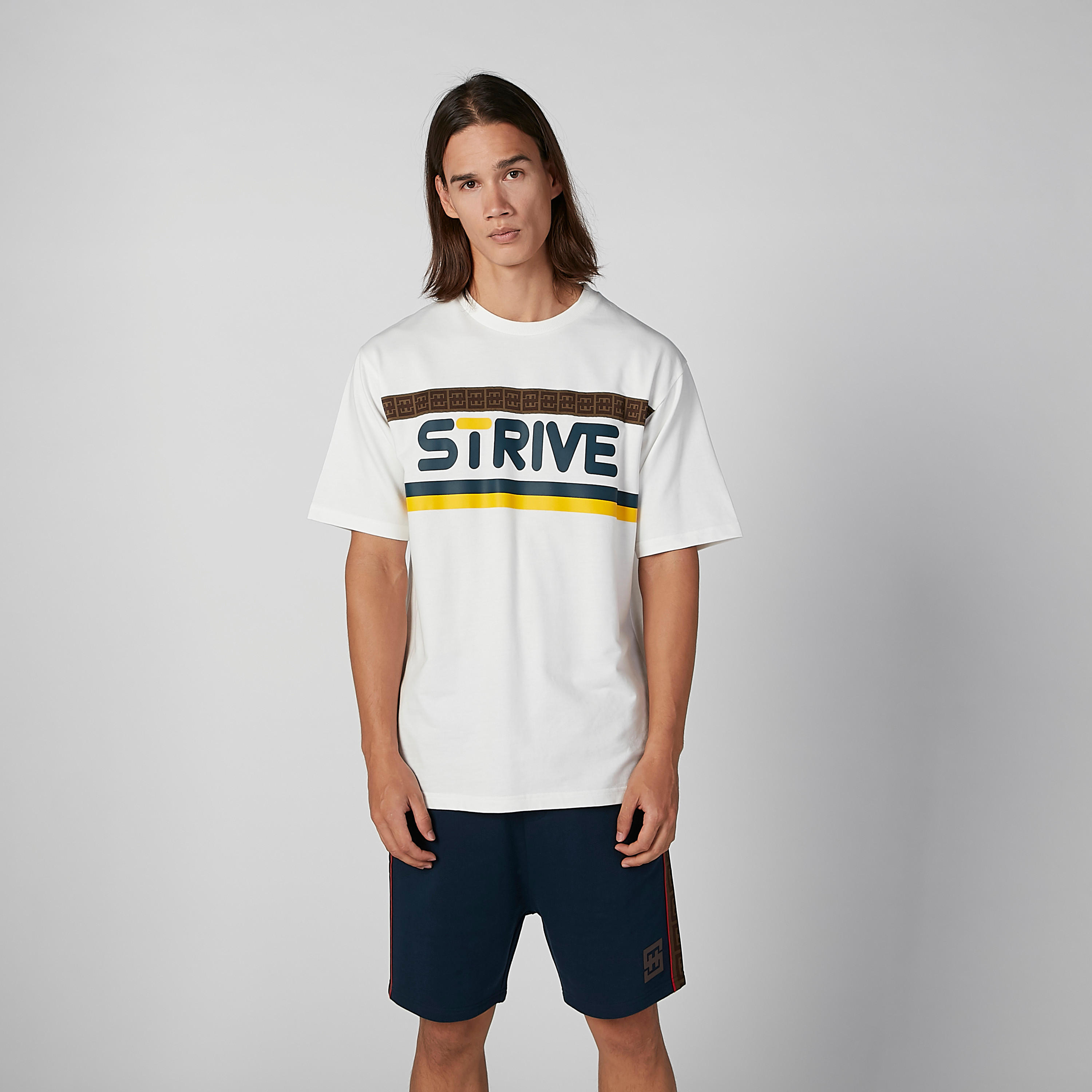 تيشيرت بياقة مستديرة وأكمام قصيرة وطبعات-men-clothing-tshirtsandpolos-tshirts-image-2