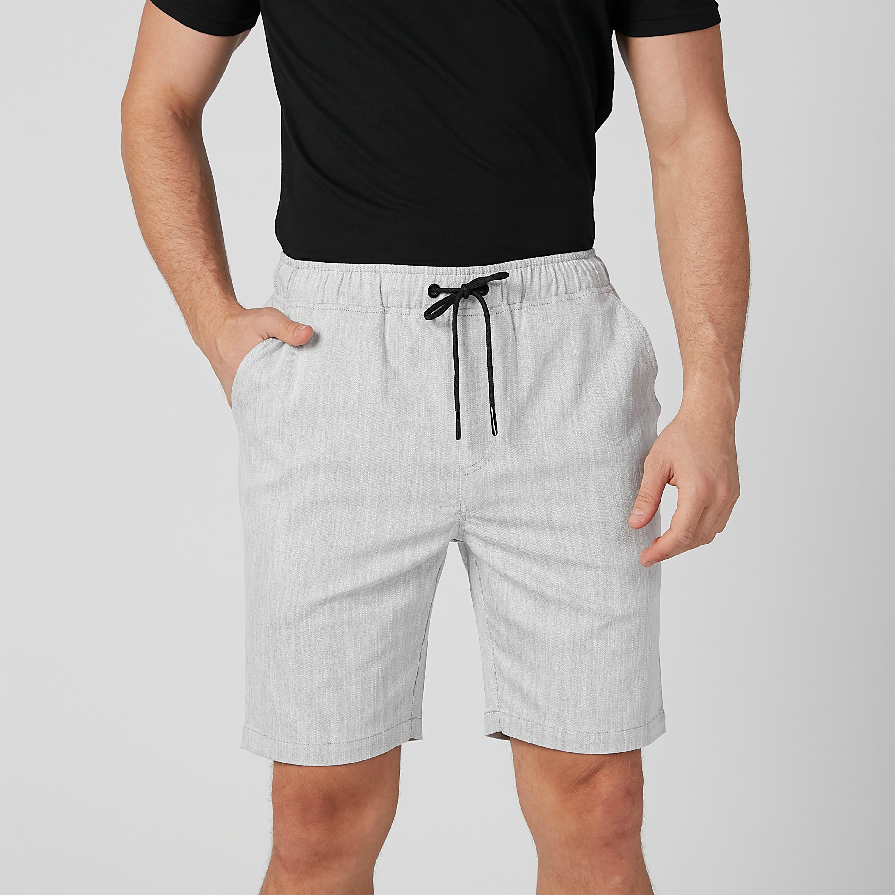 شورت بارز الملمس بقصّة سليم ورباط وجيوب-men-clothing-bottoms-shorts-image-1