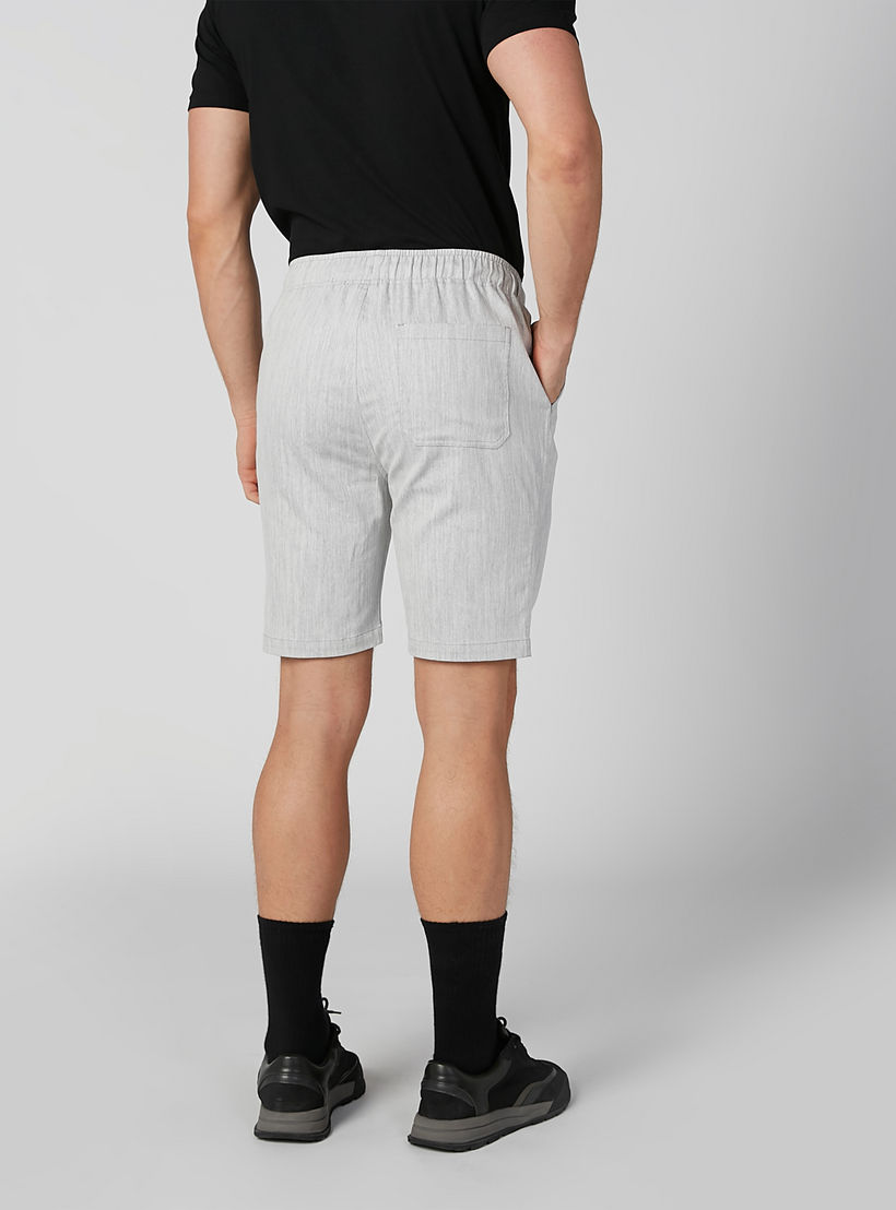 شورت بارز الملمس بقصّة سليم ورباط وجيوب-men-clothing-bottoms-shorts-image-4