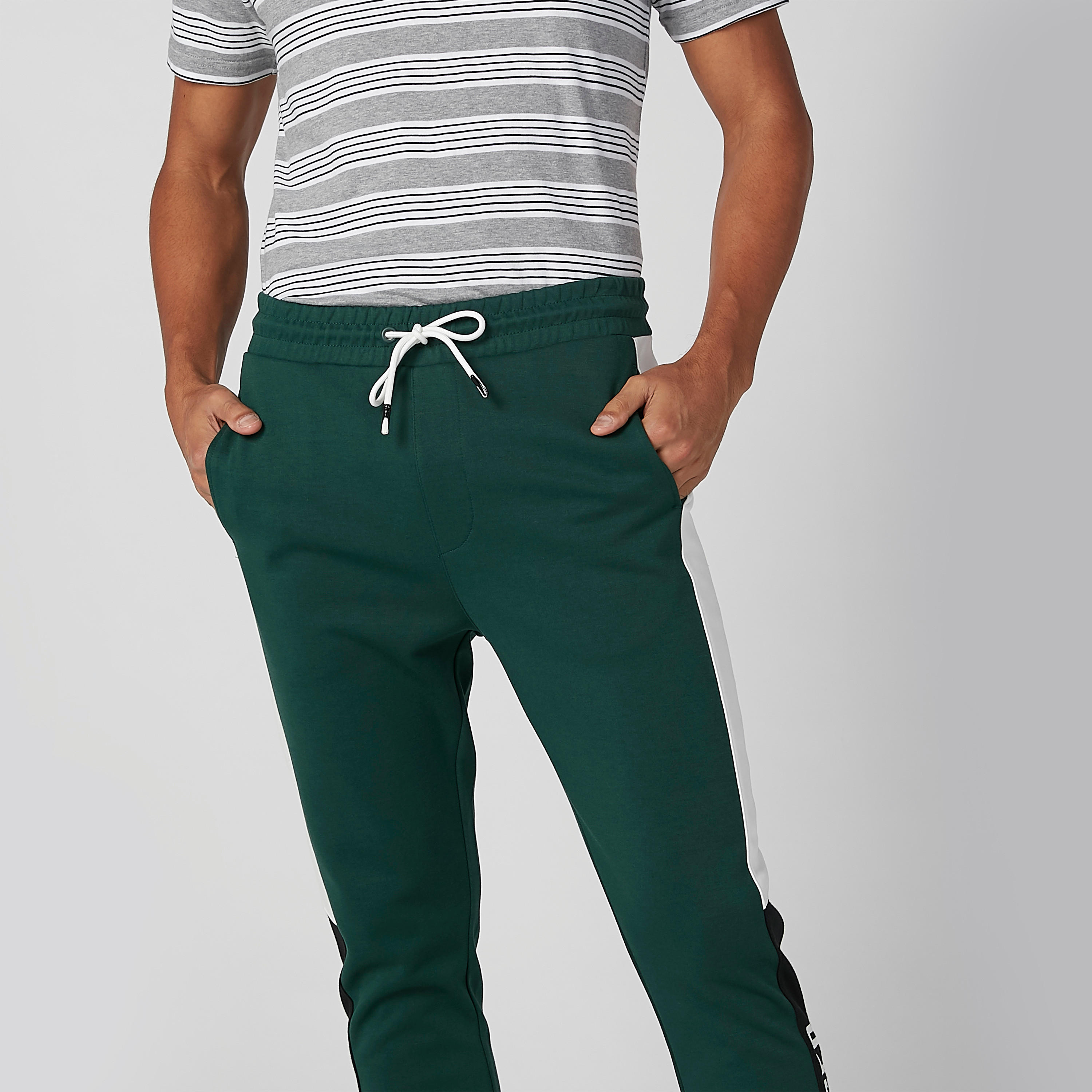بنطال رياضي بأساور مطّاطية ورباط وجيوب وطبعات-men-clothing-bottoms-joggers-image-4