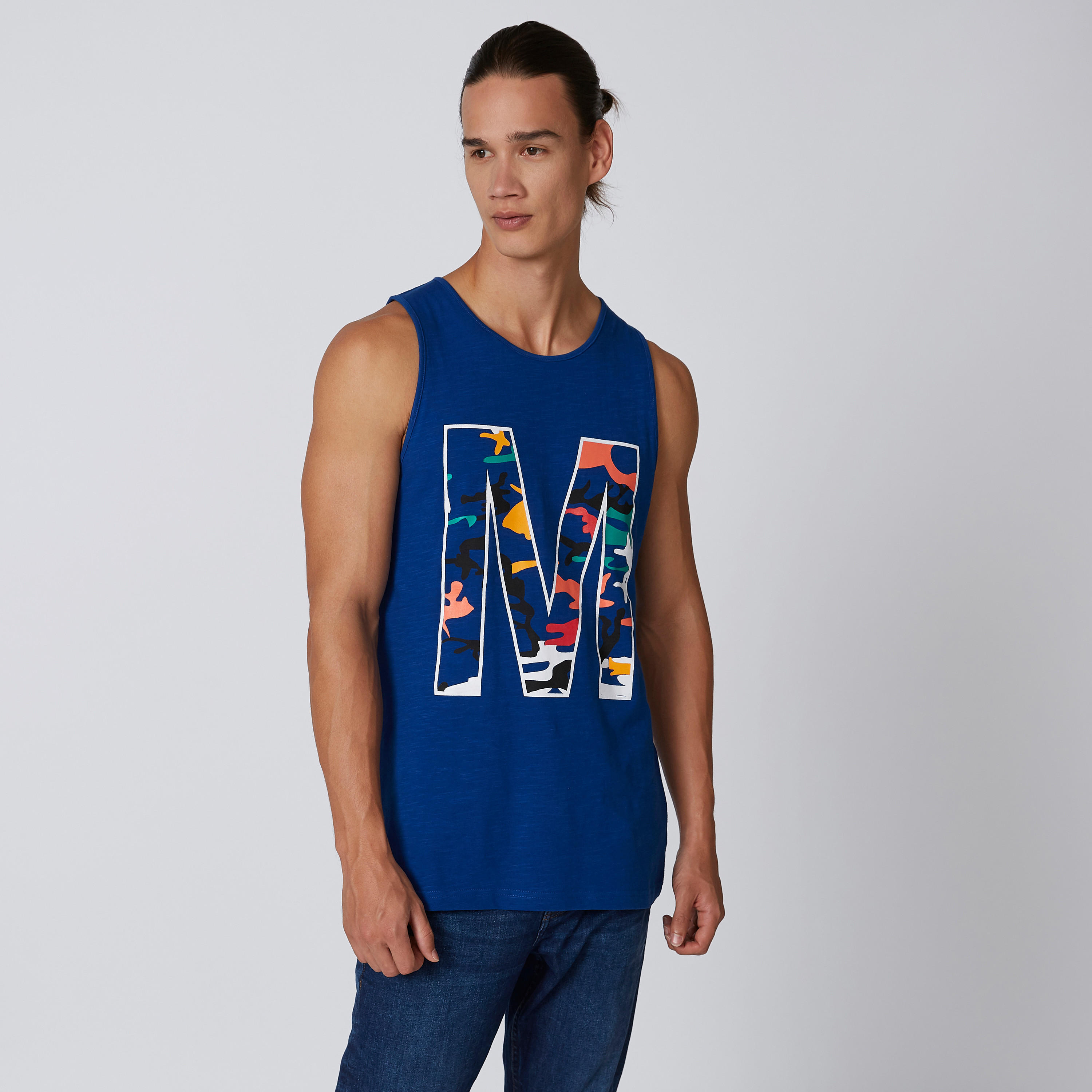 تيشيرت دون أكمام بياقة مستديرة وطبعات-men-clothing-tshirtsandpolos-tshirts-image-4