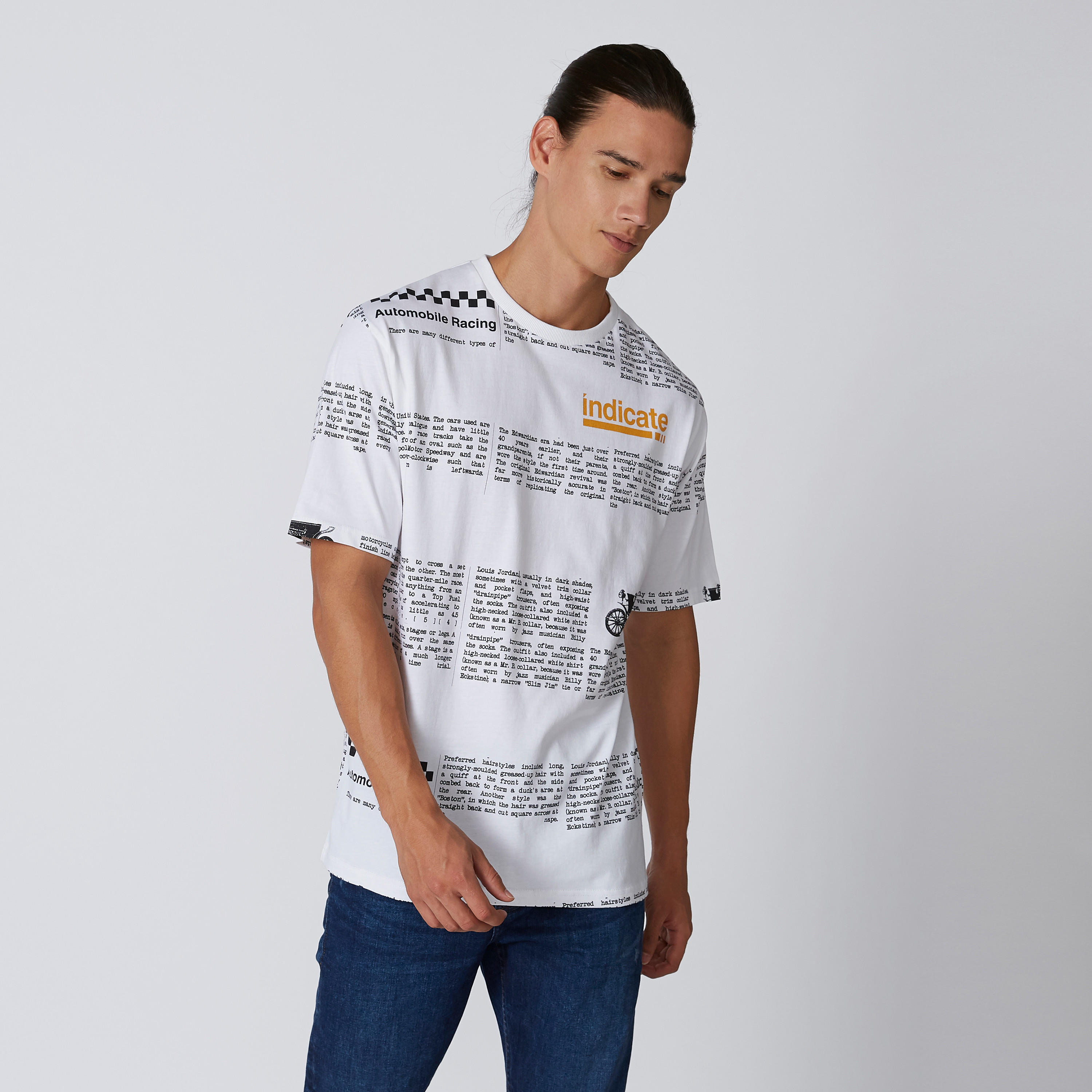 تيشيرت بياقة مستديرة وأكمام قصيرة وطبعات-men-clothing-tshirtsandpolos-tshirts-image-1