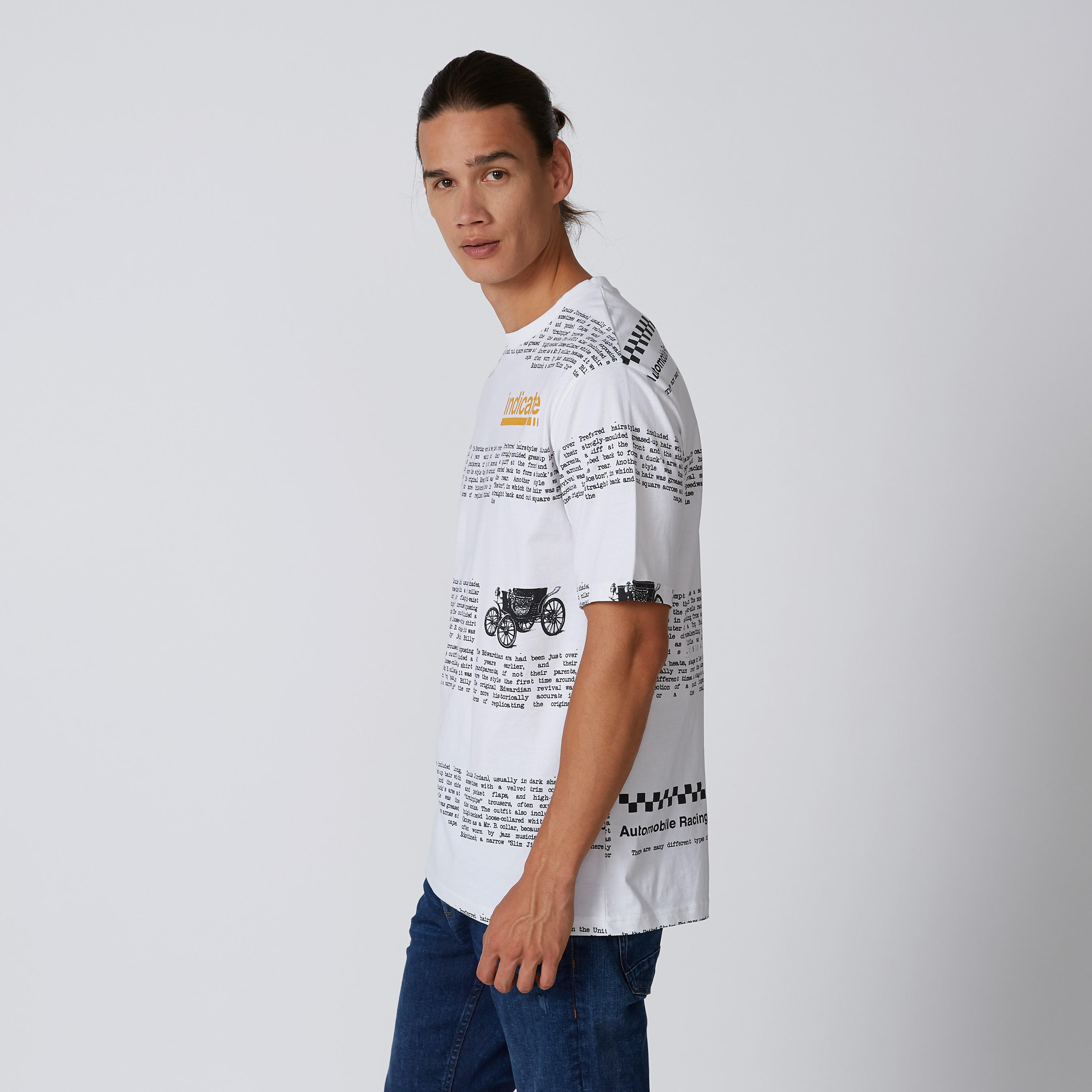 تيشيرت بياقة مستديرة وأكمام قصيرة وطبعات-men-clothing-tshirtsandpolos-tshirts-image-4