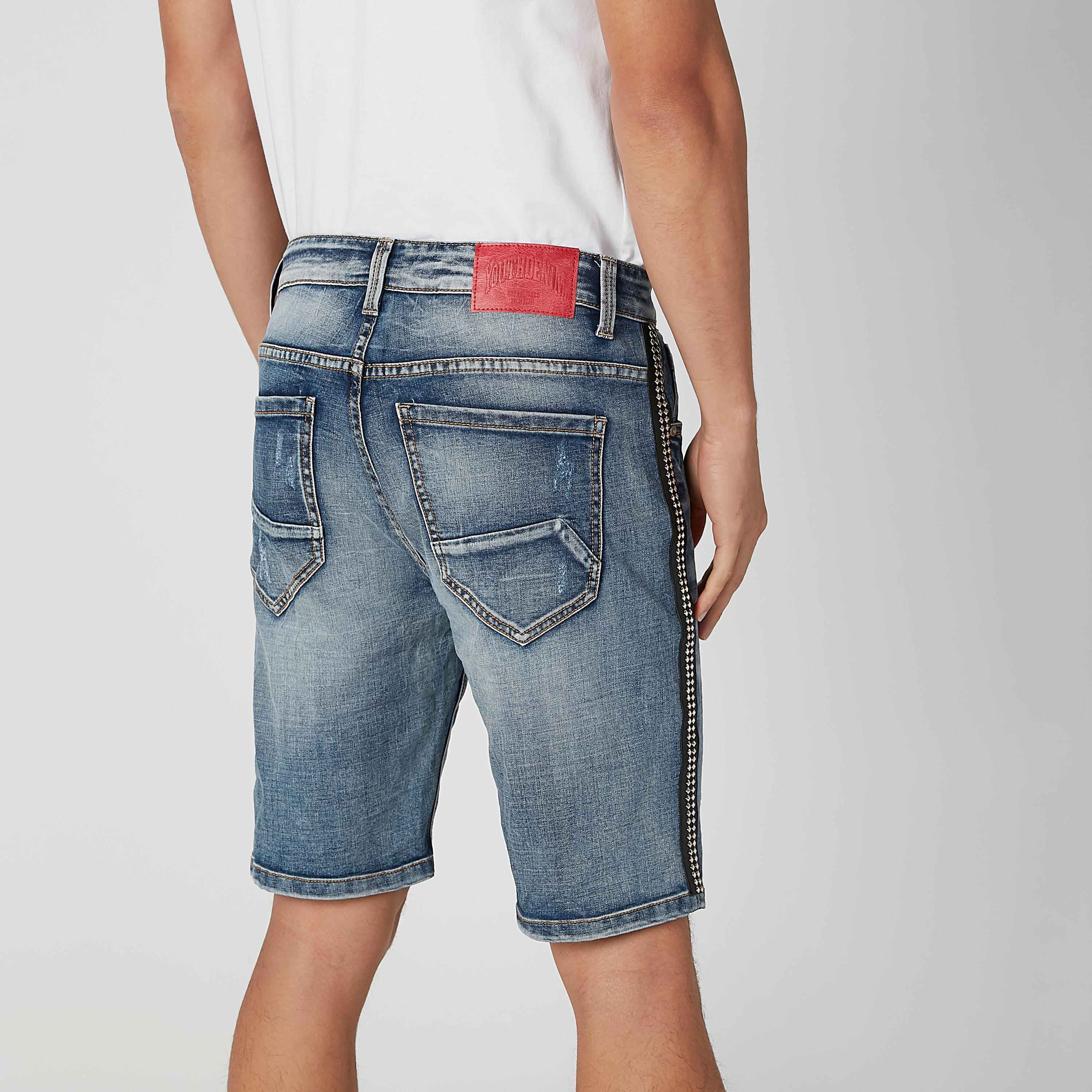 شورت بارز الملمس بخصر متوسط الارتفاع وجيوب وحلقات للحزام-men-clothing-bottoms-shorts-image-4