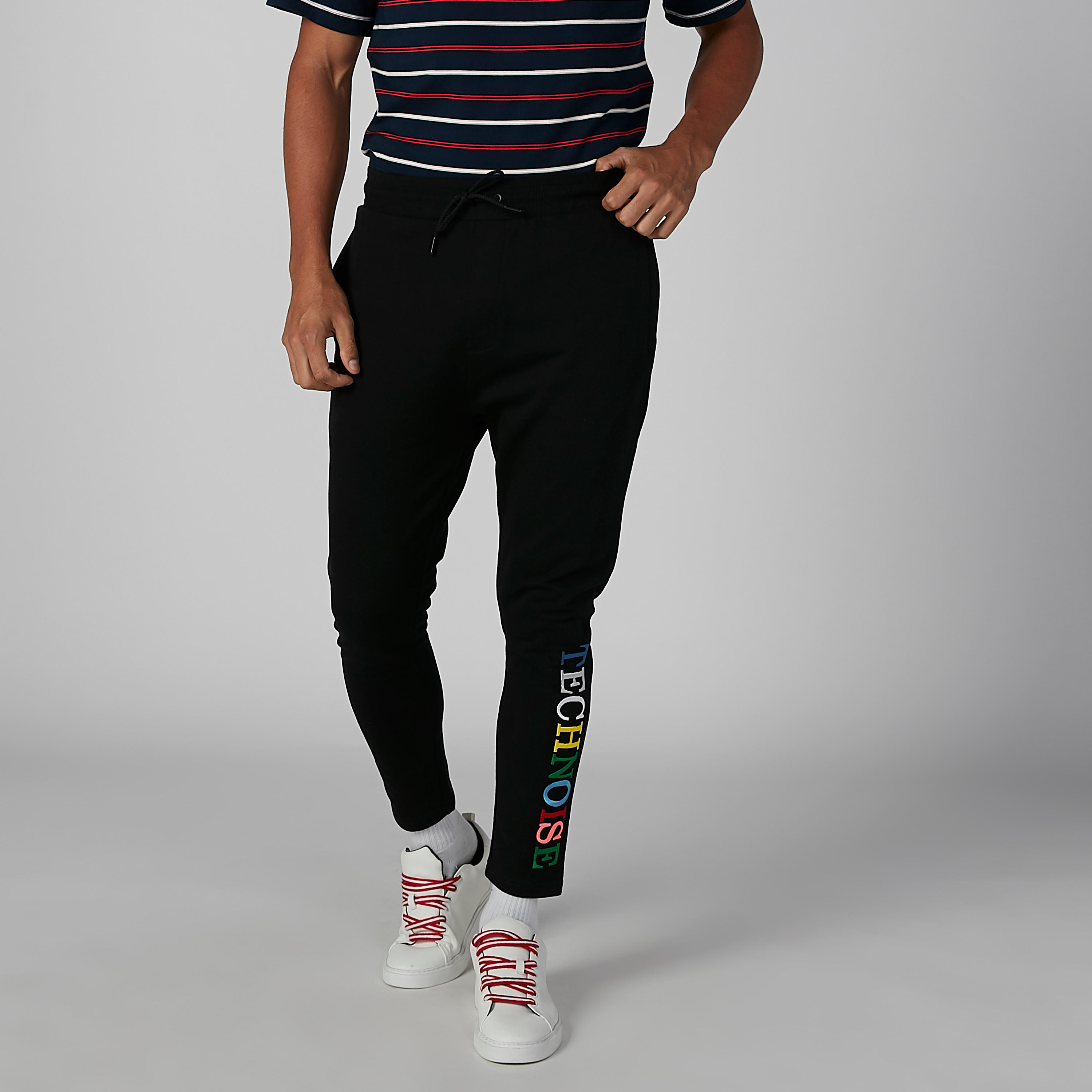 بنطال بخصر متوسط الارتفاع ورباط وجيوب وطبعات-men-clothing-bottoms-trousersandchinos-trousers-image-2