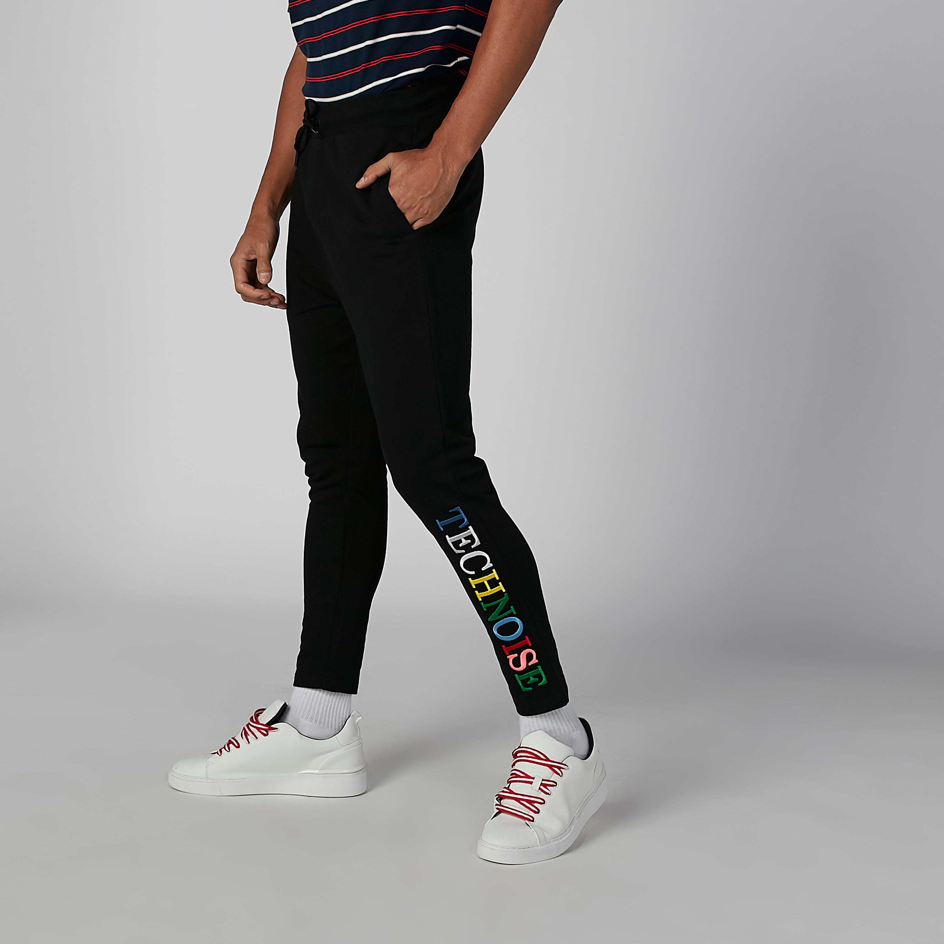 بنطال بخصر متوسط الارتفاع ورباط وجيوب وطبعات-men-clothing-bottoms-trousersandchinos-trousers-image-3