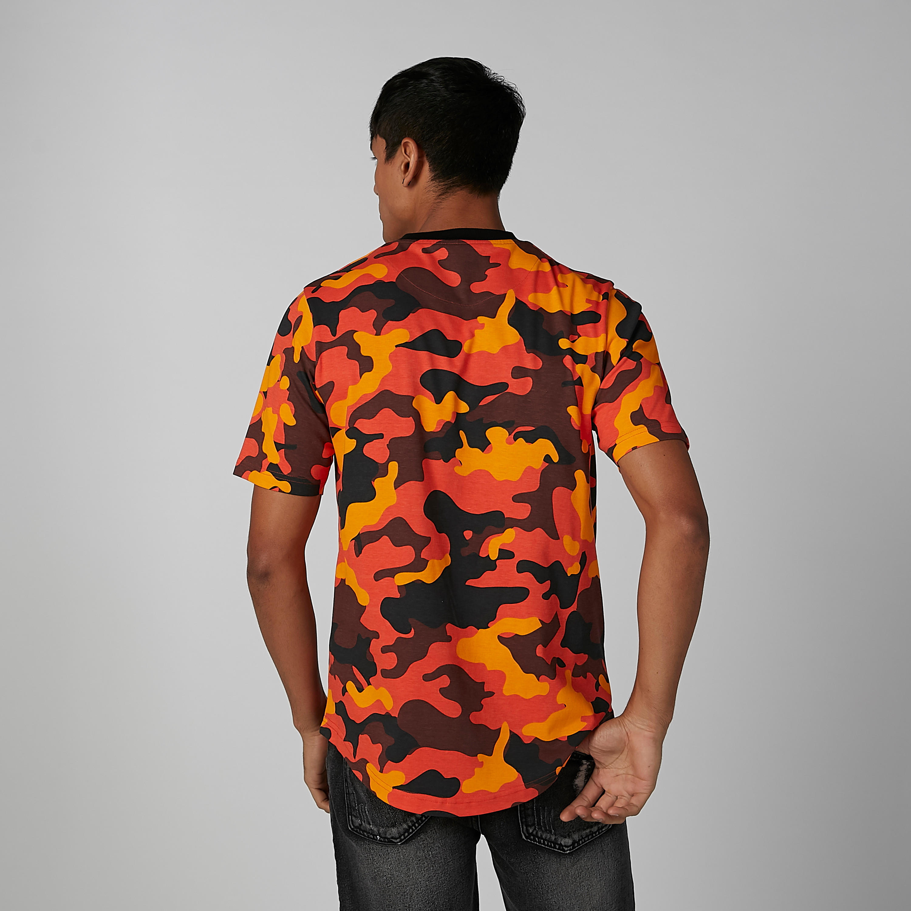 تيشيرت مستدام بقصّة سليم وأكمام قصيرة وطبعات-men-clothing-tshirtsandpolos-tshirts-image-4