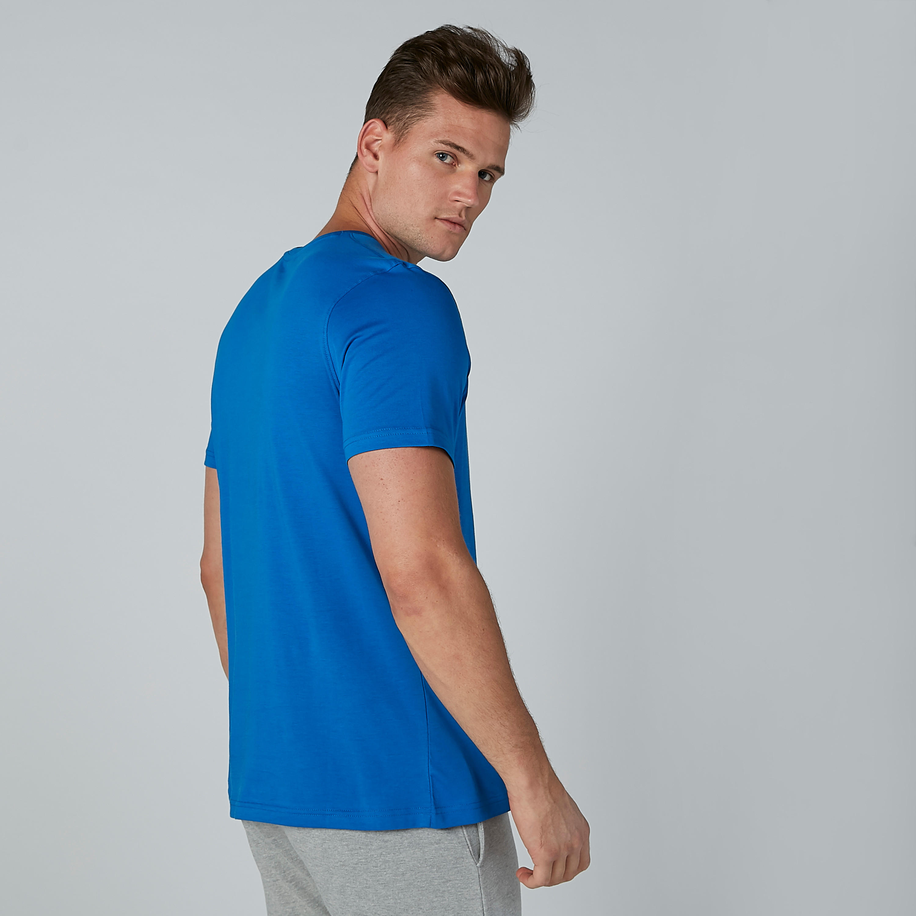 تيشيرت مستدام بياقة مستديرة وأكمام قصيرة وطبعات-men-clothing-tshirtsandpolos-tshirts-image-4