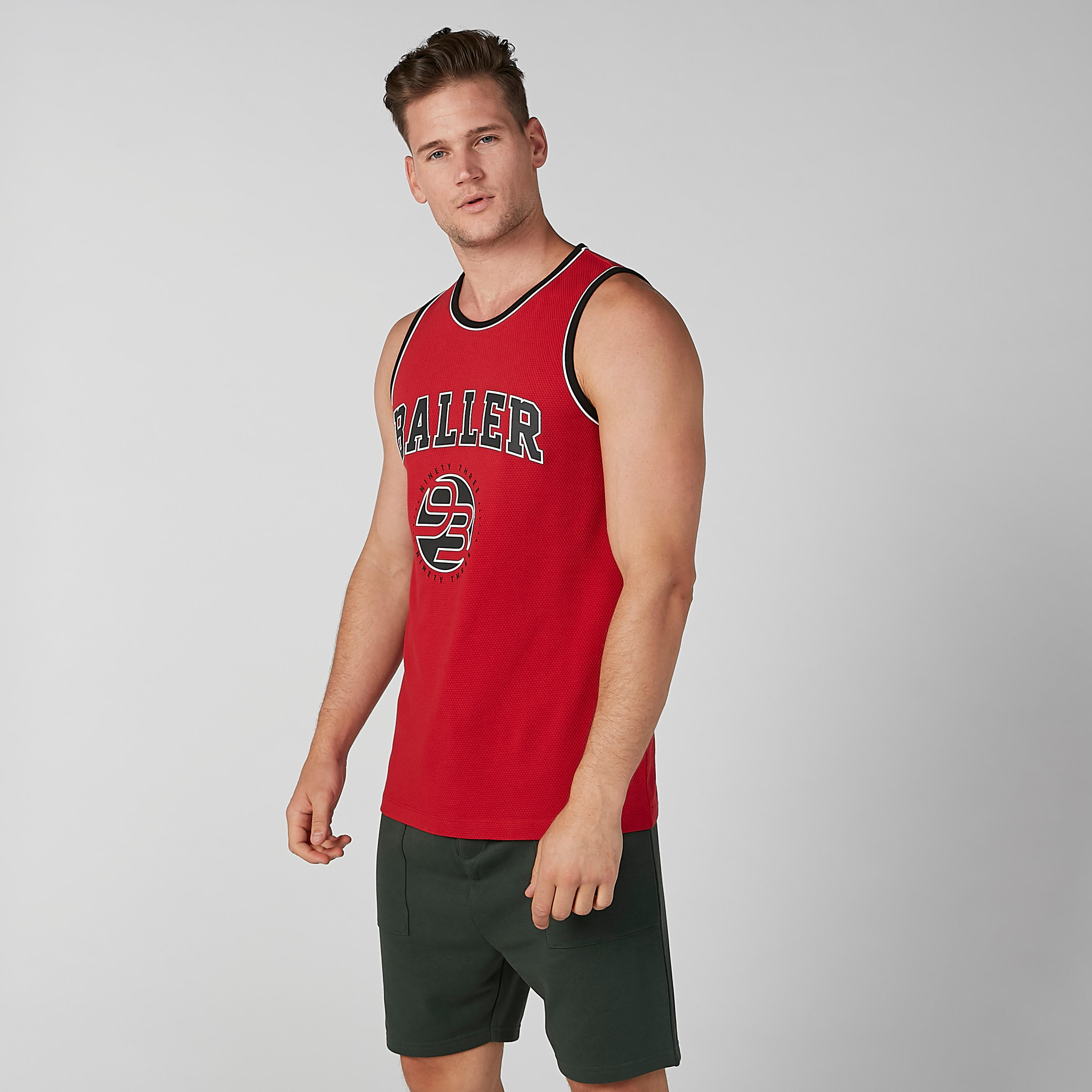 تيشيرت مستدام دون أكمام بقصّة سليم وياقة مستديرة وطبعات-men-clothing-tshirtsandpolos-tshirts-image-2