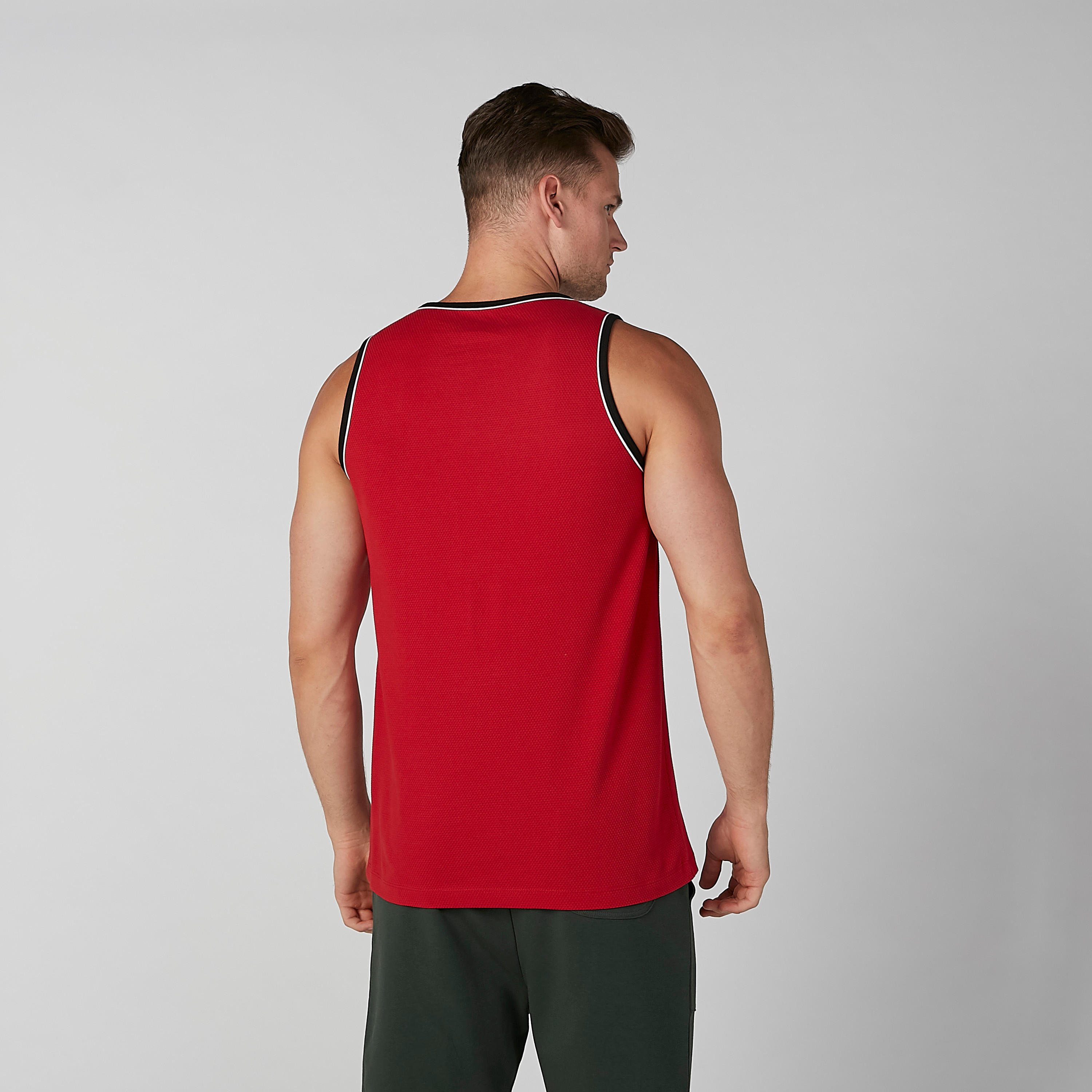 تيشيرت مستدام دون أكمام بقصّة سليم وياقة مستديرة وطبعات-men-clothing-tshirtsandpolos-tshirts-image-4