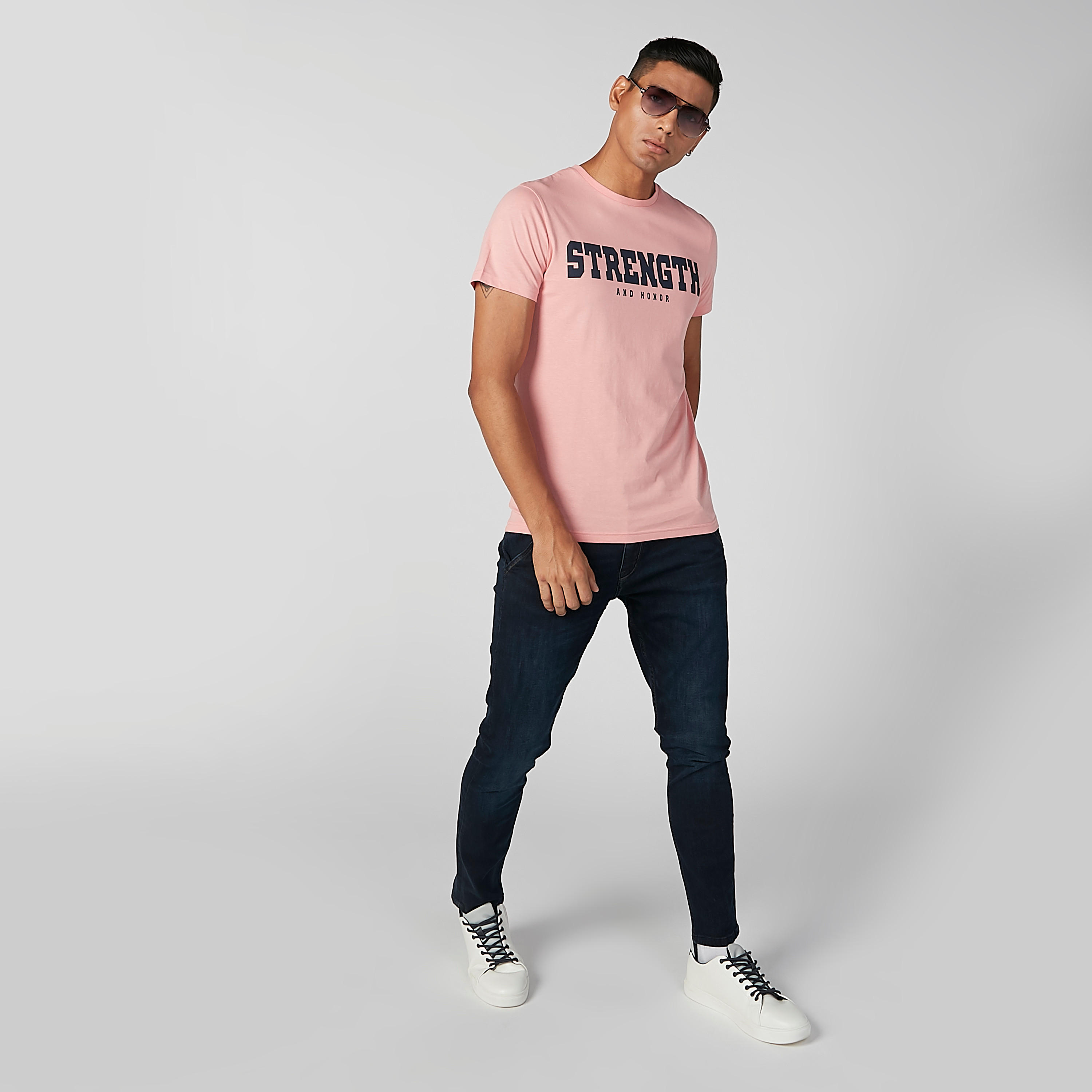 تيشيرت مستدام سليم بياقة ضيّقة وأكمام قصيرة وطبعات-men-clothing-tshirtsandpolos-tshirts-image-1