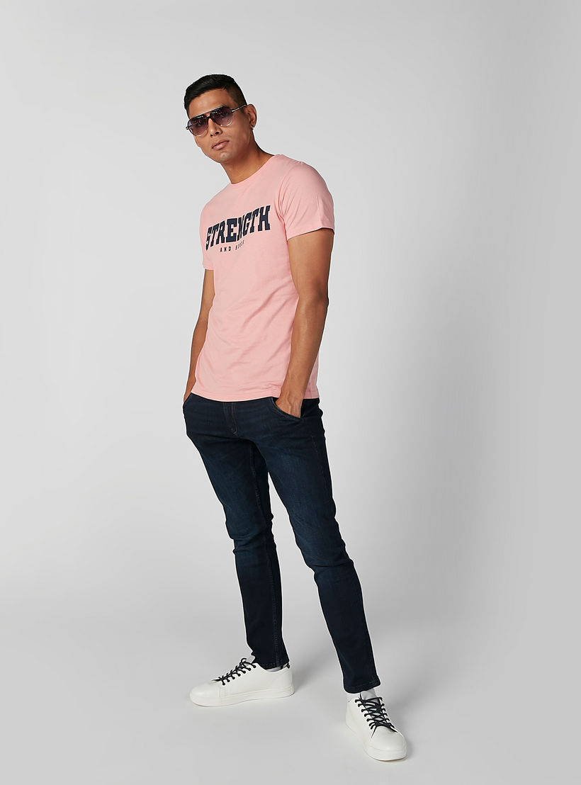 تيشيرت مستدام سليم بياقة ضيّقة وأكمام قصيرة وطبعات-men-clothing-tshirtsandpolos-tshirts-image-5