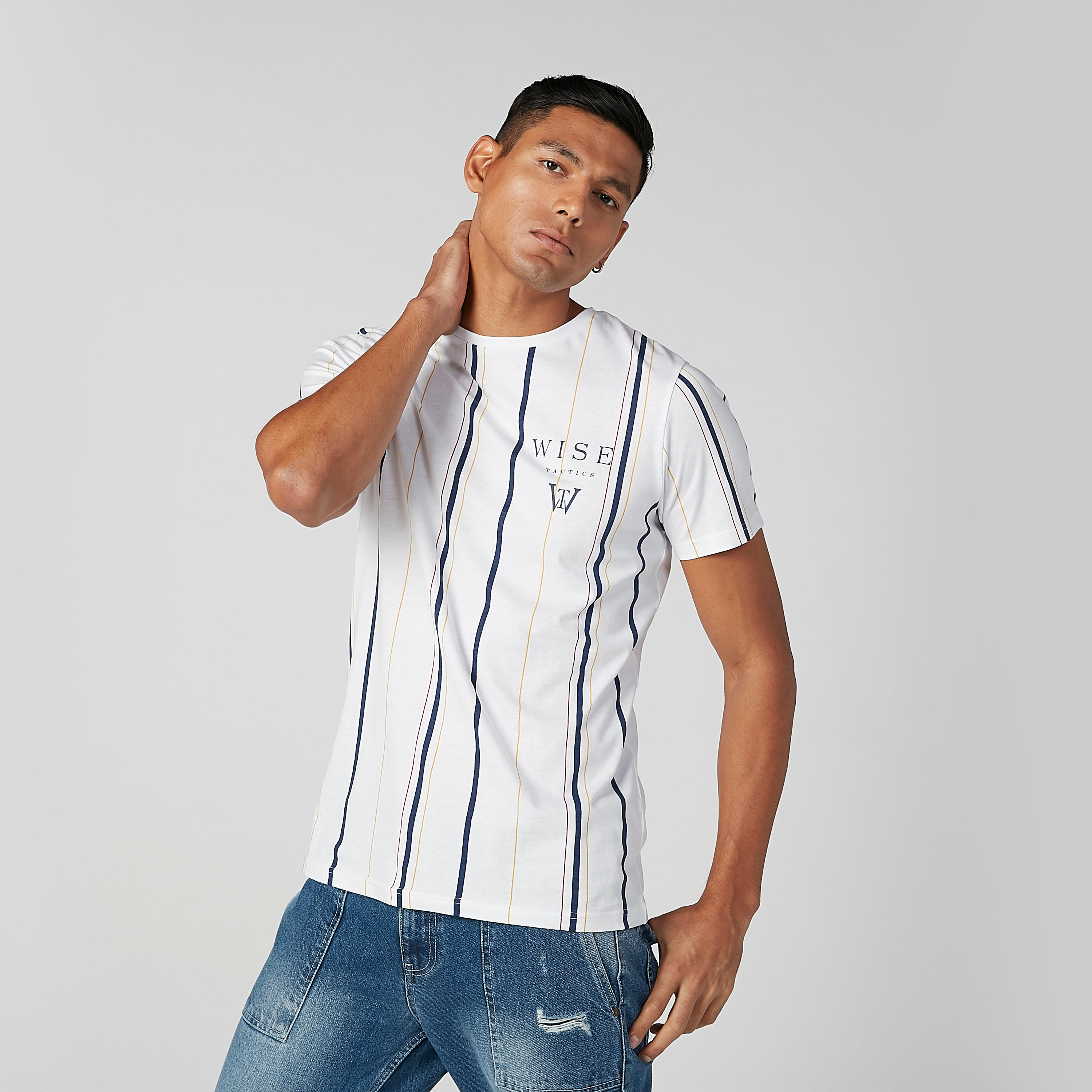 تيشيرت مستدام سليم مقلّم وياقة ضيّقة -men-clothing-tshirtsandpolos-tshirts-image-2