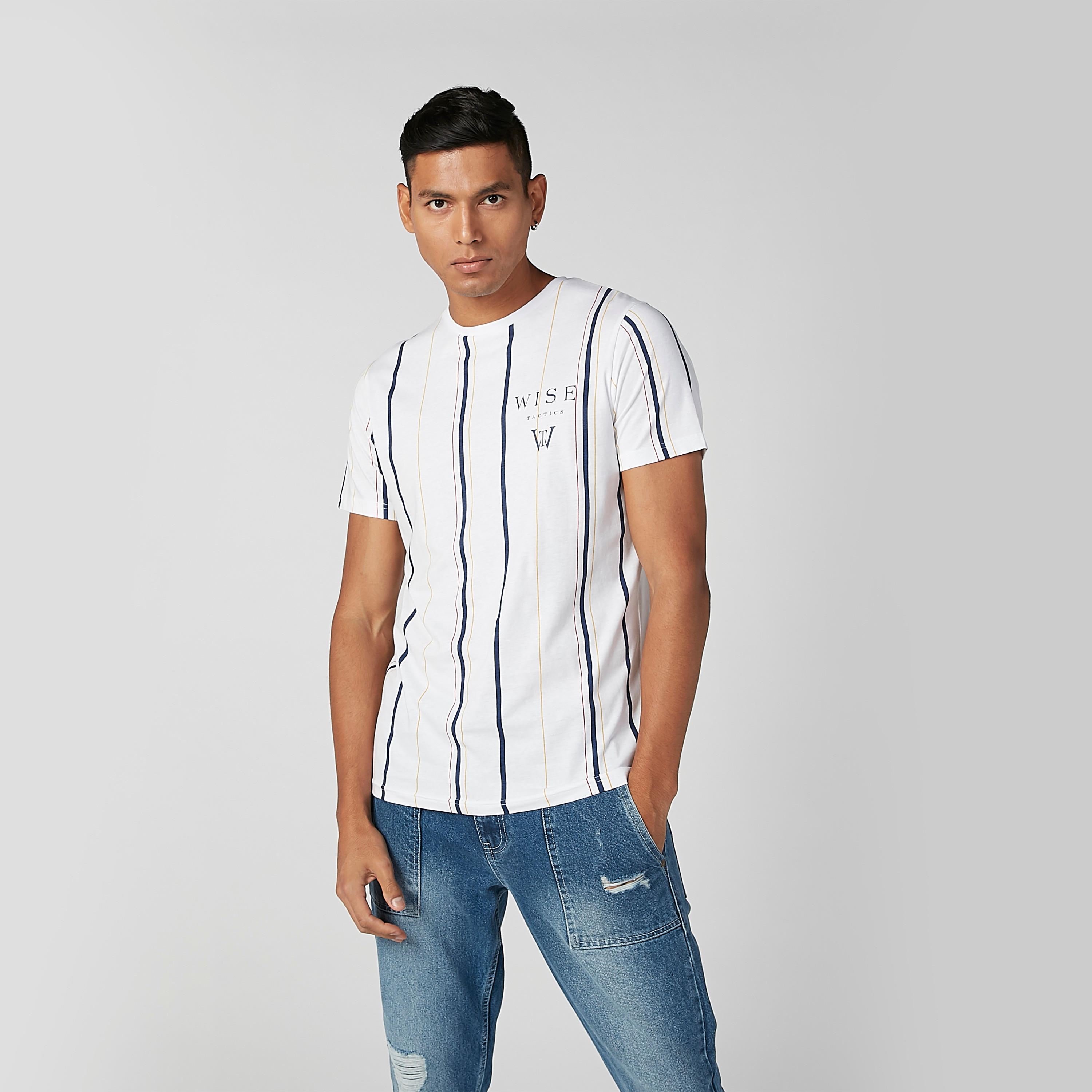 تيشيرت مستدام سليم مقلّم وياقة ضيّقة -men-clothing-tshirtsandpolos-tshirts-image-5