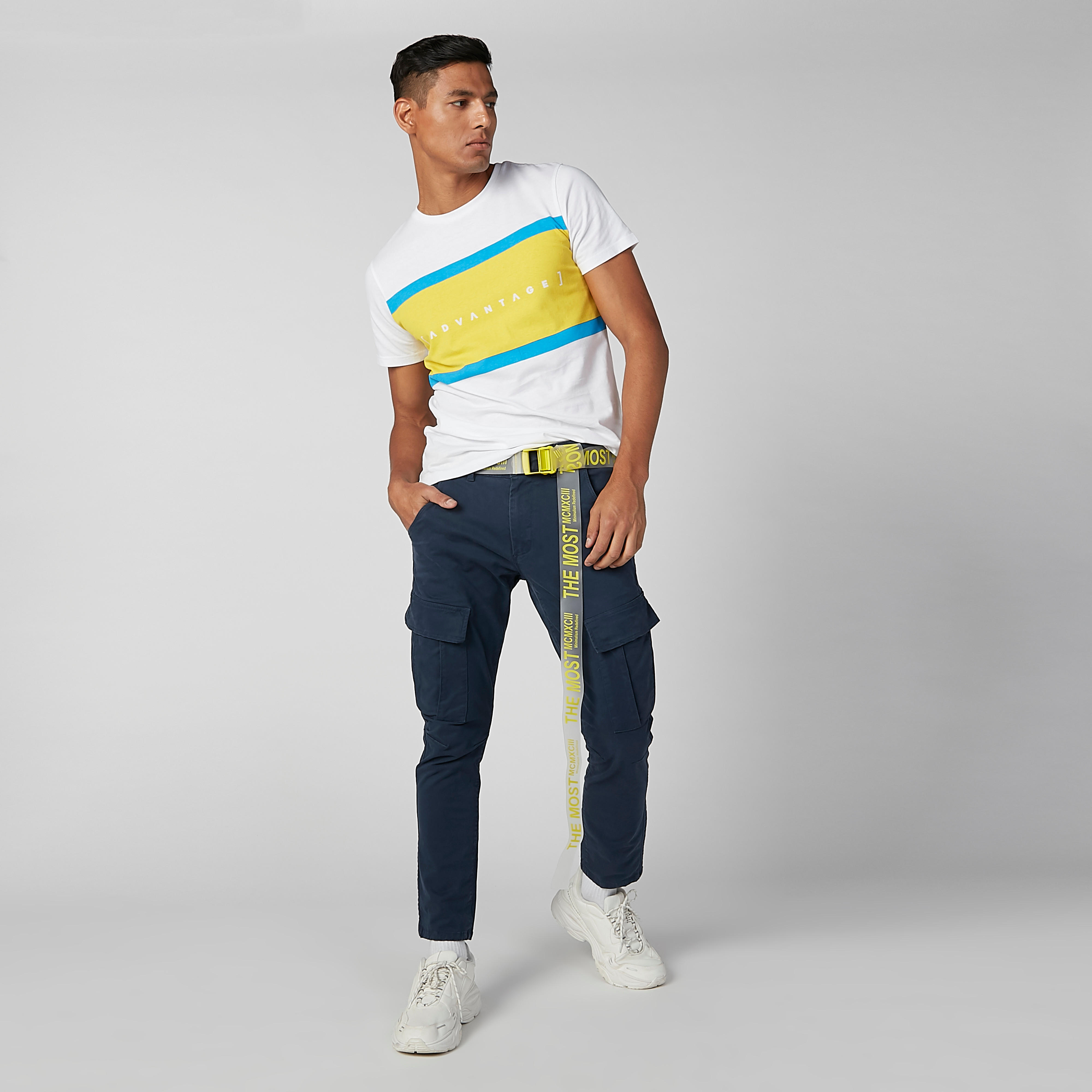 تيشيرت مستدام سليم وياقة ضيّقة وطبعات-men-clothing-tshirtsandpolos-tshirts-image-1