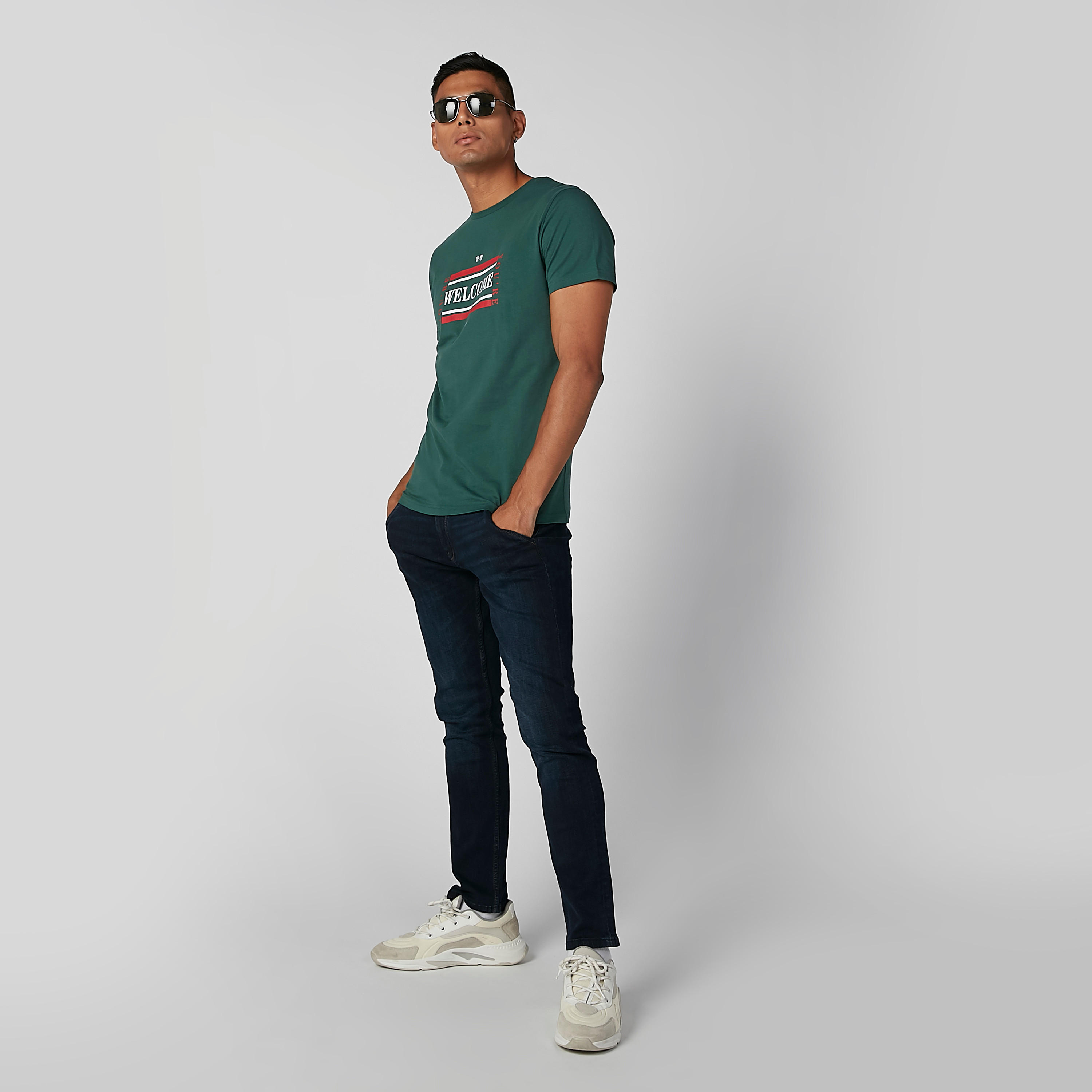 تيشيرت مستدام سليم بياقة ضيّقة وطبعات-men-clothing-tshirtsandpolos-tshirts-image-1