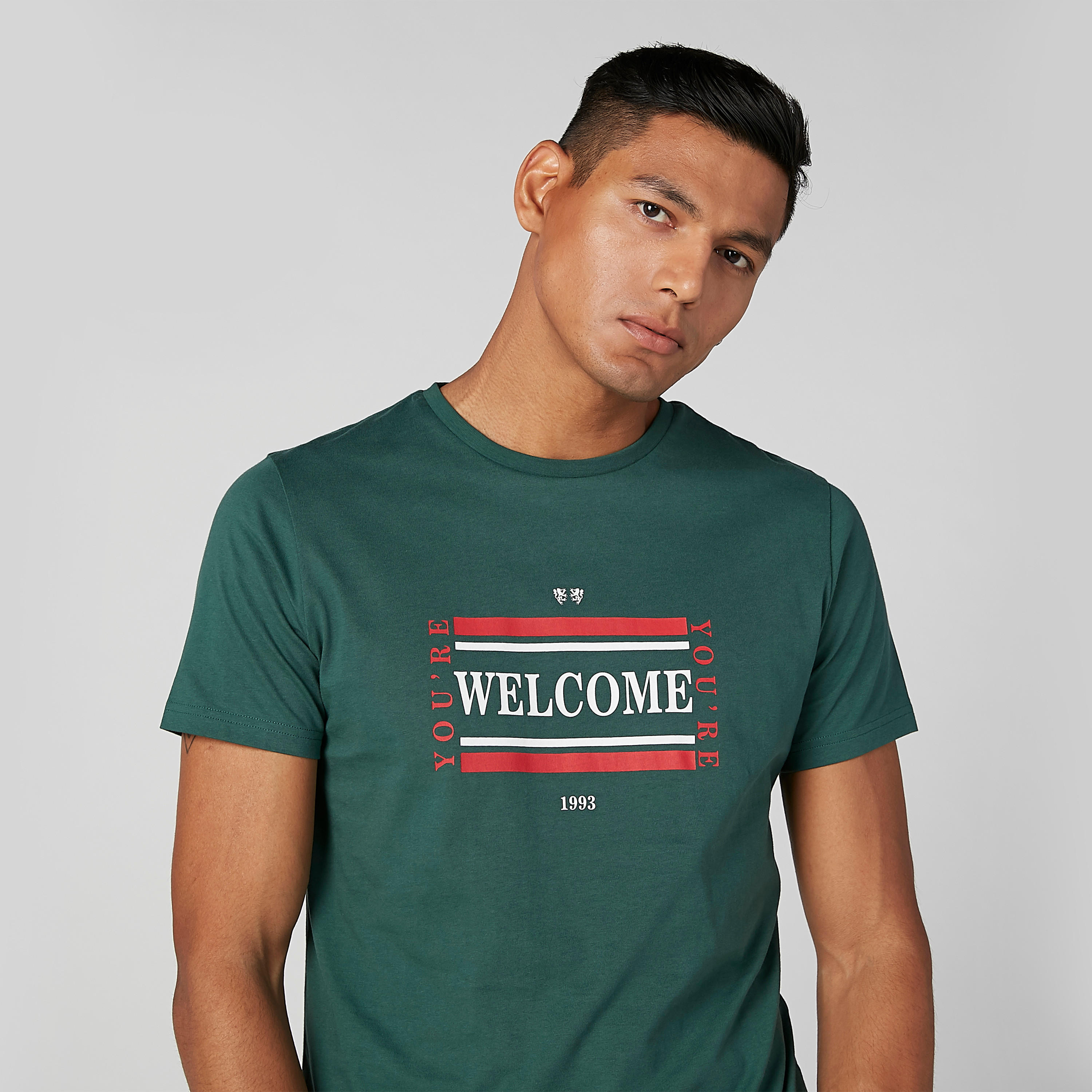 تيشيرت مستدام سليم بياقة ضيّقة وطبعات-men-clothing-tshirtsandpolos-tshirts-image-2