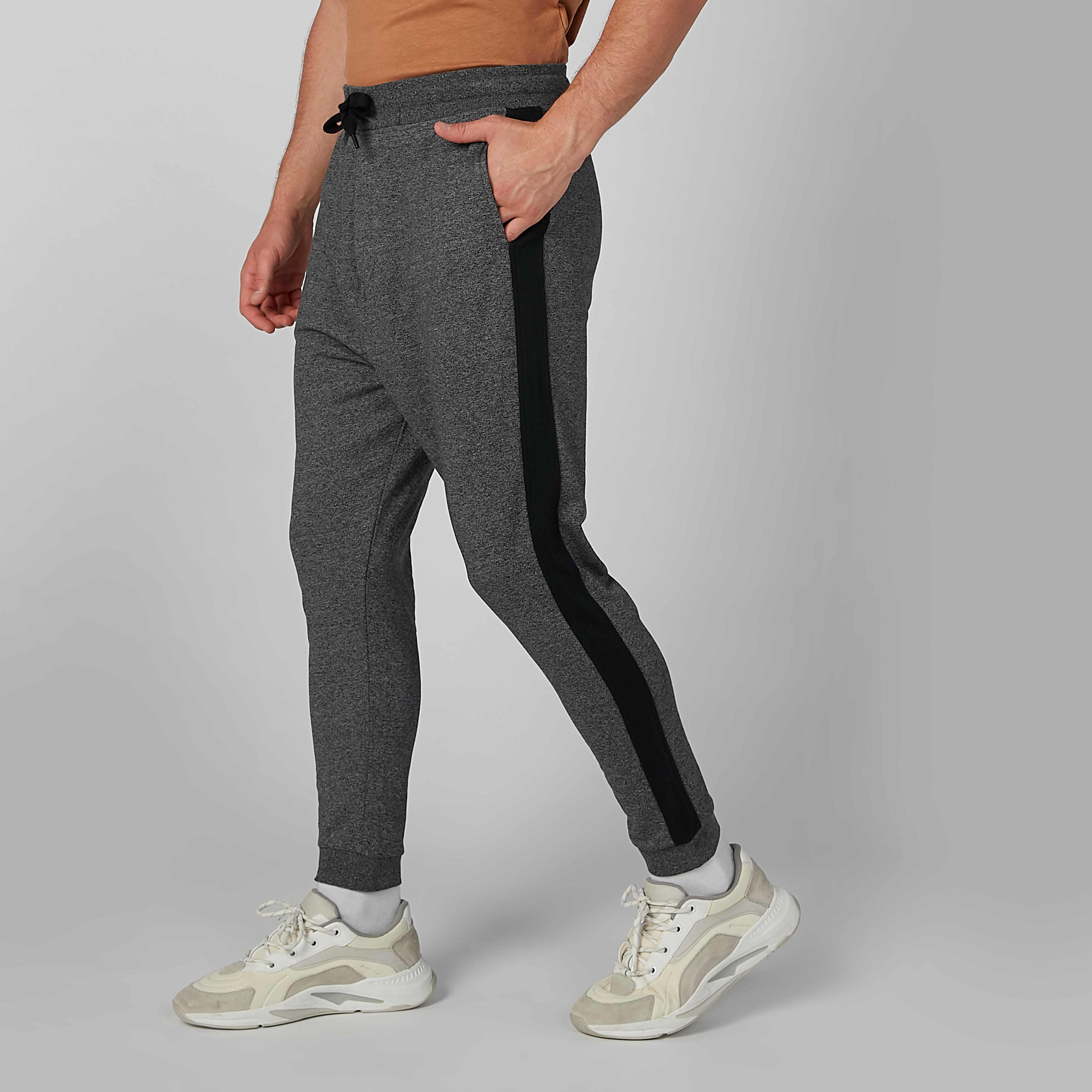 بنطلون رياضي مستدام سادة برباط وجيوب -men-clothing-bottoms-joggers-image-1