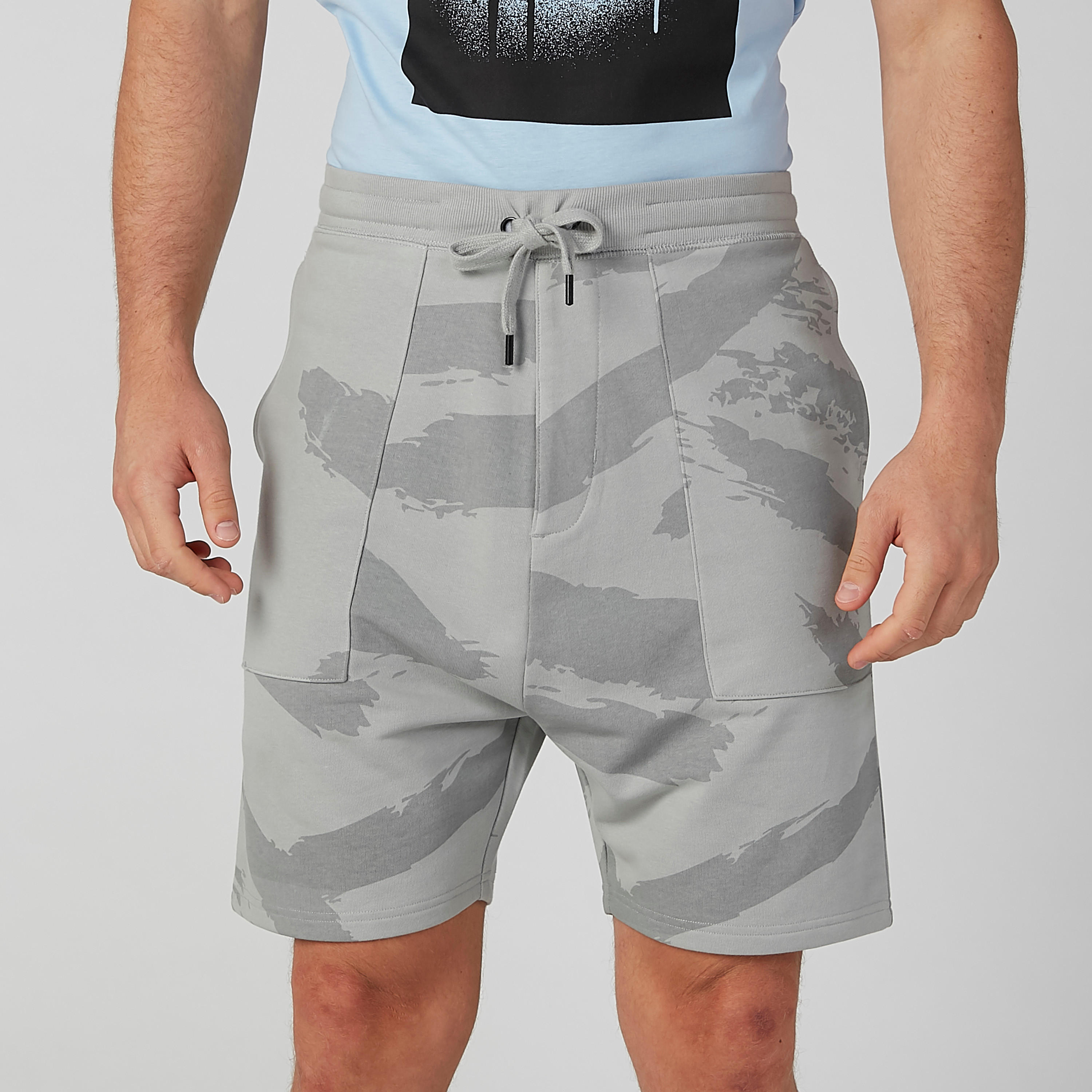 شورت مستدام برباط وجيوب وطبعات -men-clothing-bottoms-shorts-image-2