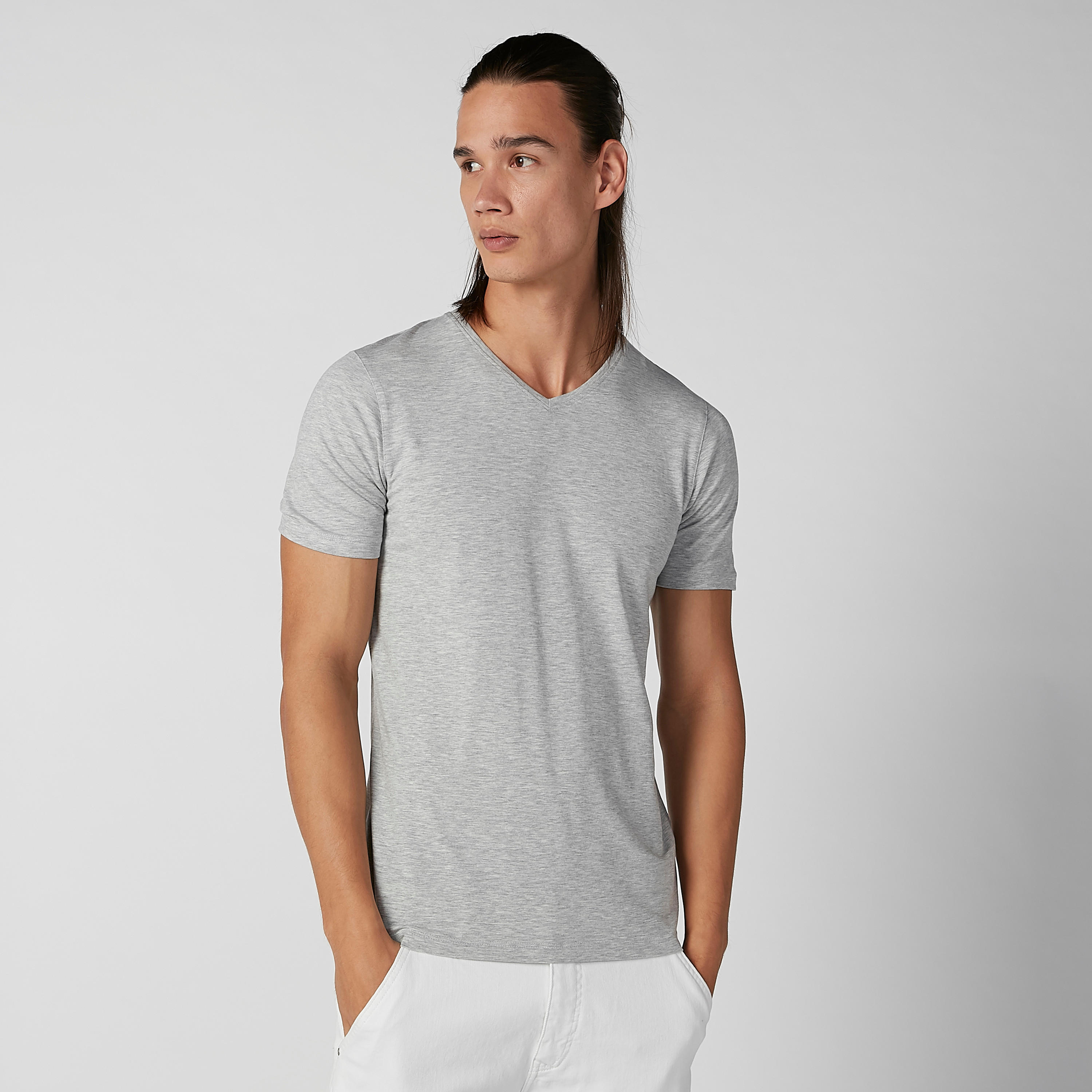 تيشيرت سادة بياقة V وأكمام قصيرة-men-clothing-tshirtsandpolos-tshirts-image-1