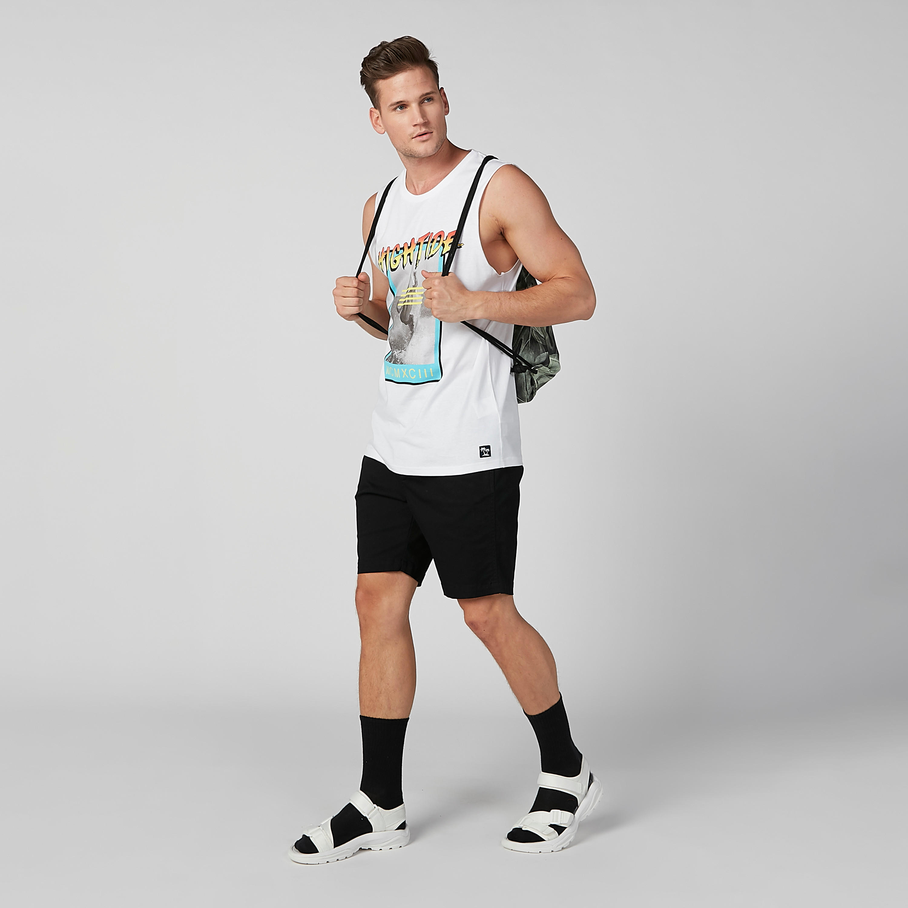تيشيرت مستدام دون أكمام سليم بياقة مستديرة وطبعات-men-clothing-tshirtsandpolos-tshirts-image-4