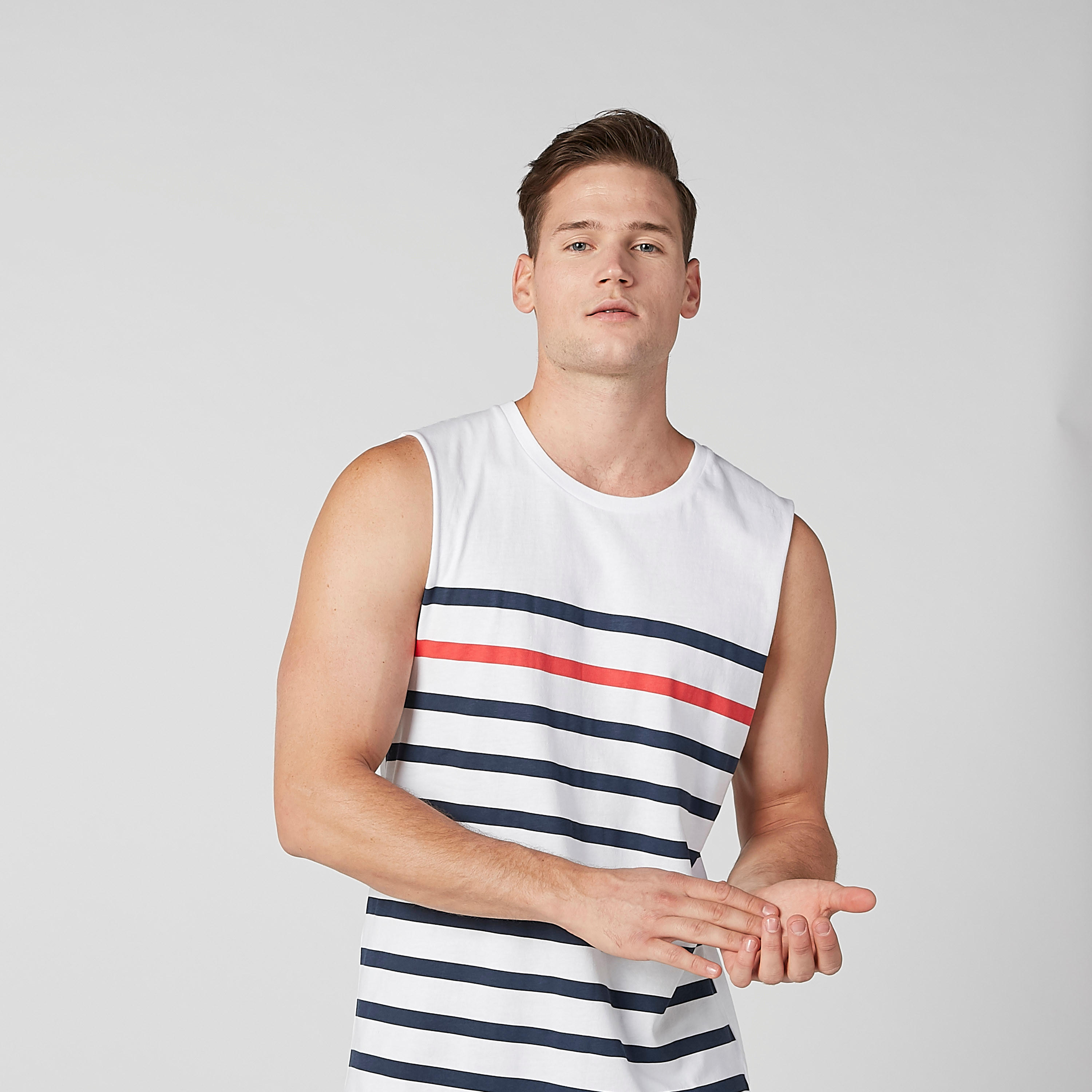 تيشيرت مستدام دون أكمام بقصّة سليم وياقة مستديرة وطبعات-men-clothing-tshirtsandpolos-tshirts-image-4