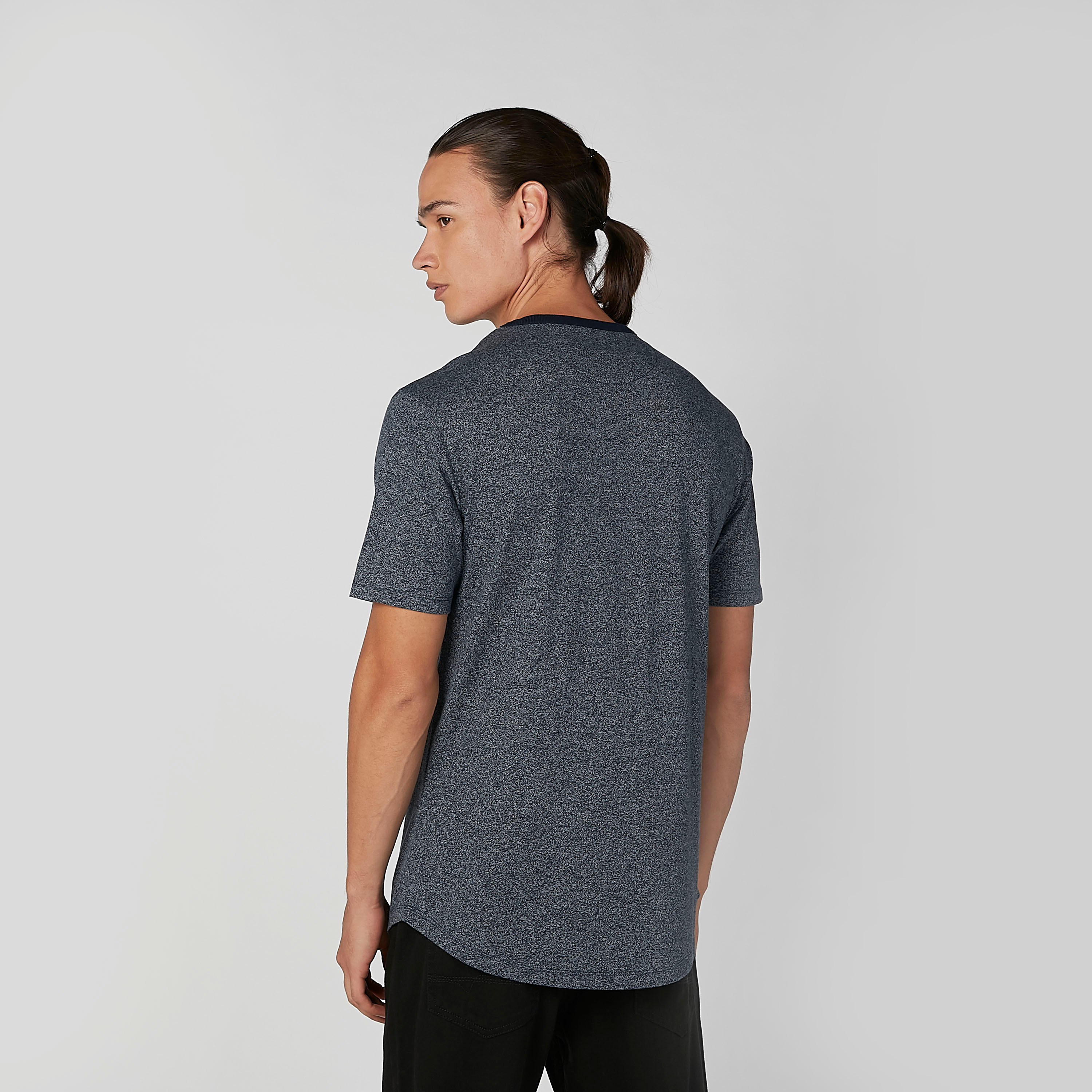 تيشيرت مستدام مطرّز سليم وأكمام قصيرة -men-clothing-tshirtsandpolos-tshirts-image-3
