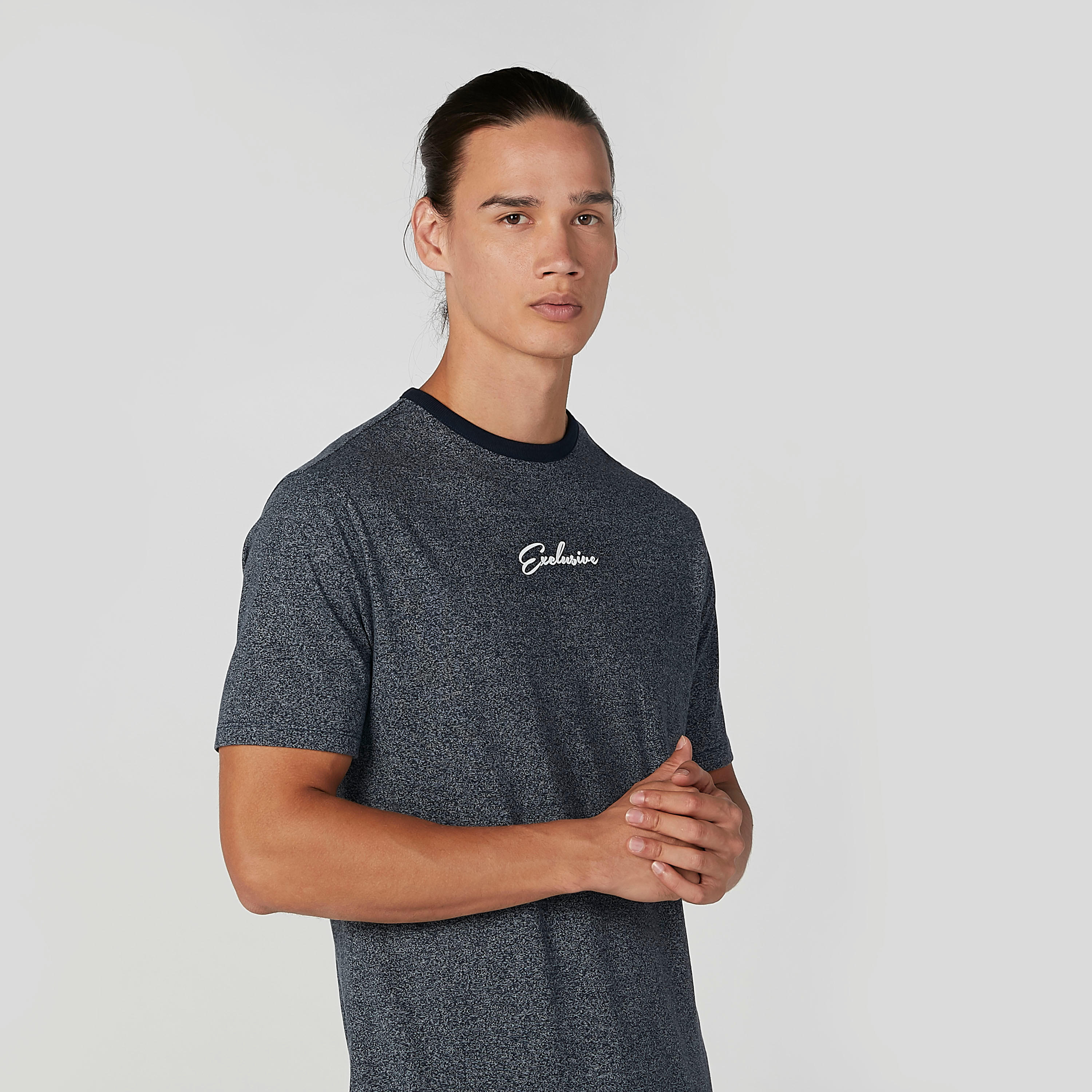 تيشيرت مستدام مطرّز سليم وأكمام قصيرة -men-clothing-tshirtsandpolos-tshirts-image-4